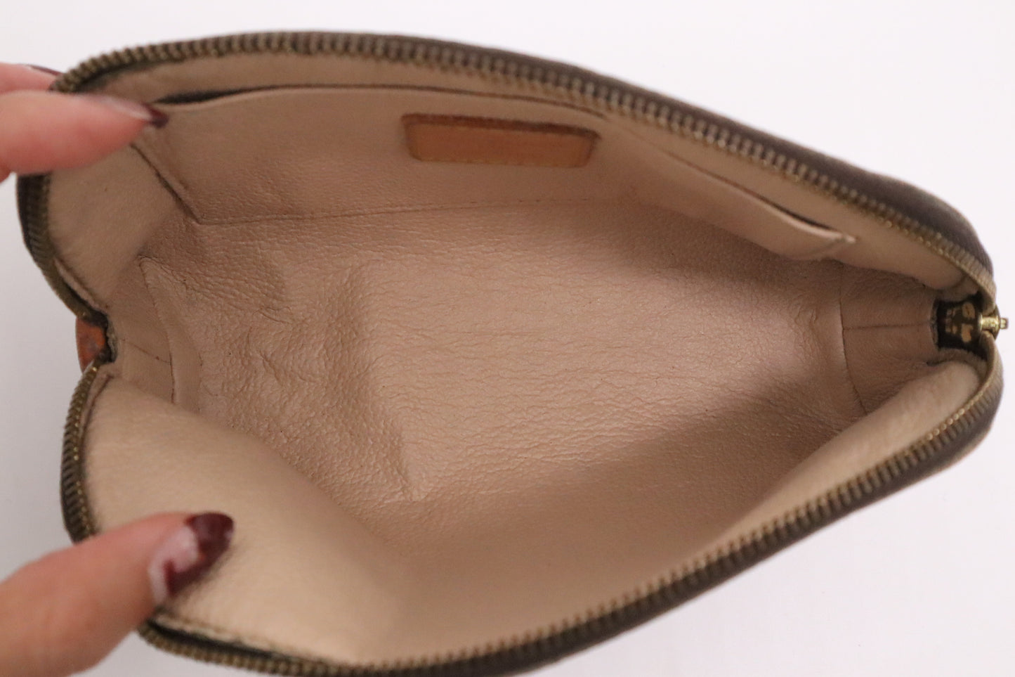 Louis Vuitton Pochette Cosmetics PM in Monogram Canvas