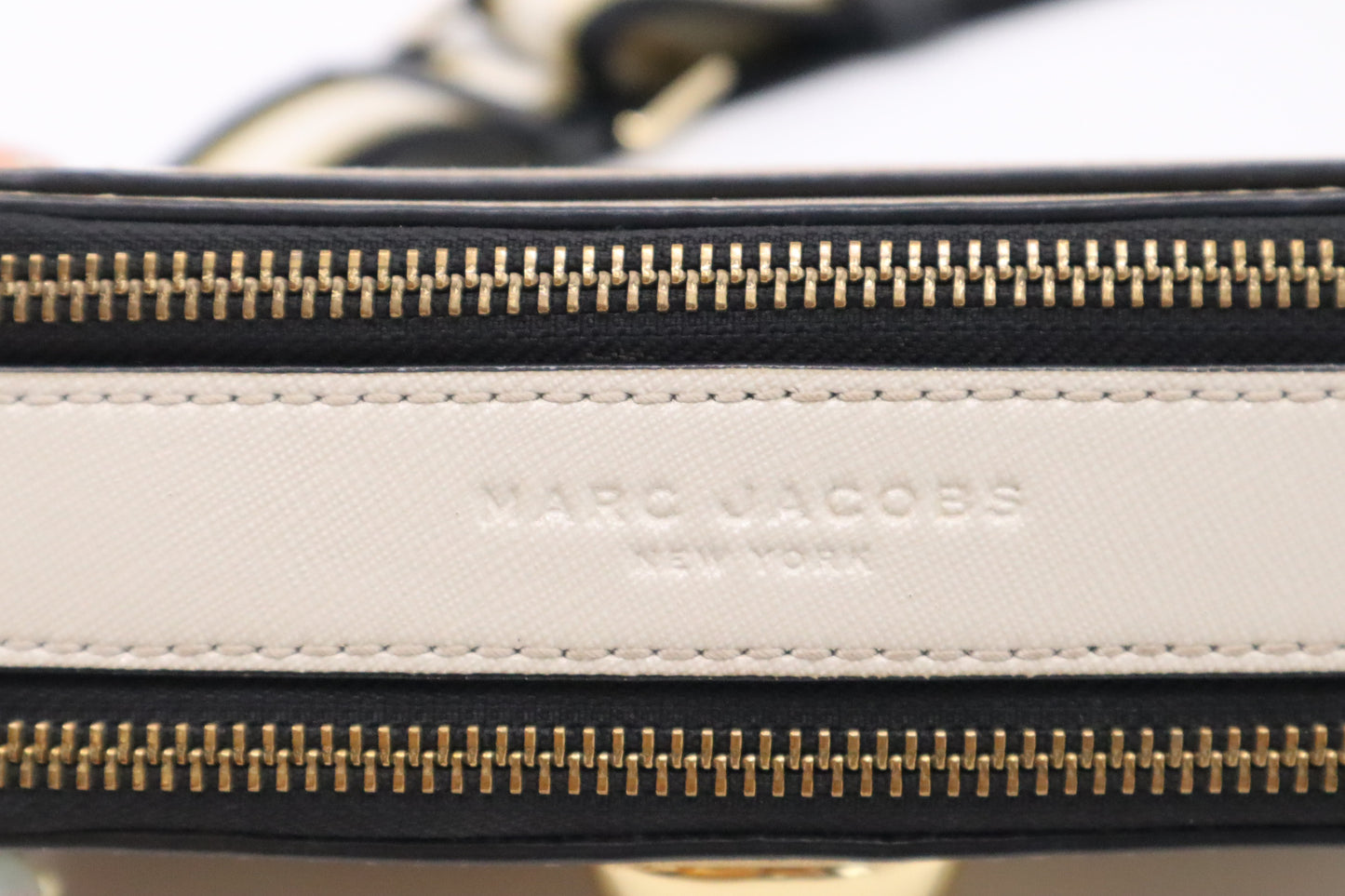 Marc Jacobs Snapshot in Tan, White and Green Leather