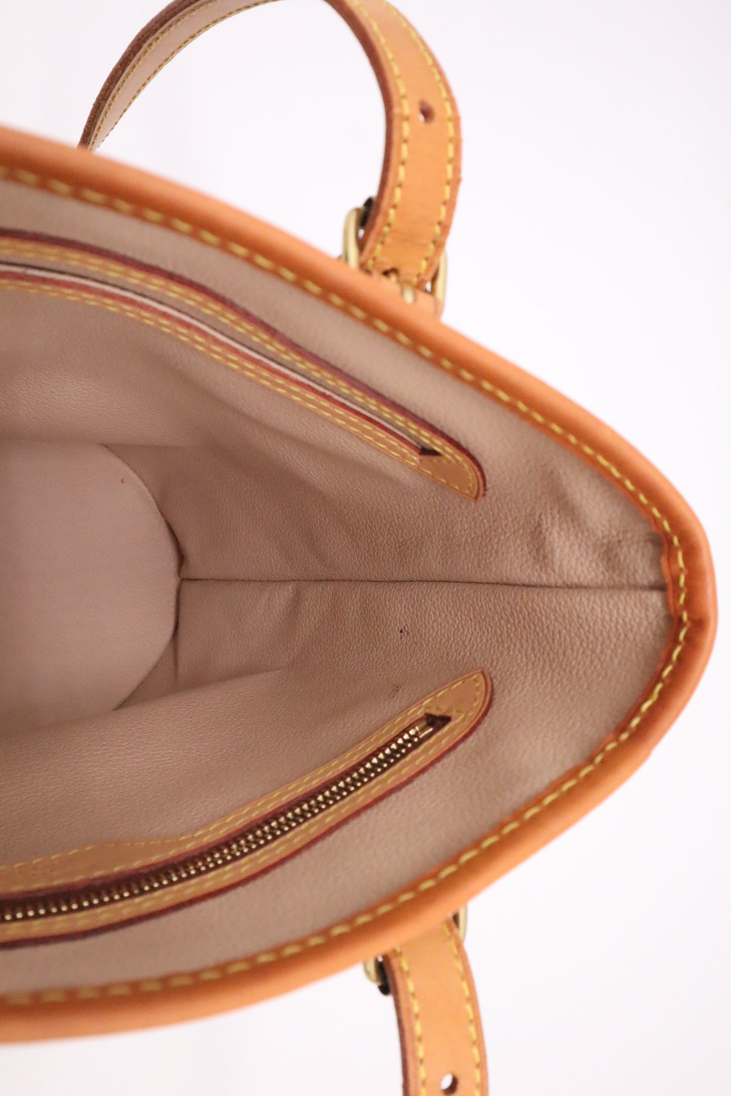 Louis Vuitton Bucket PM in Monogram Canvas