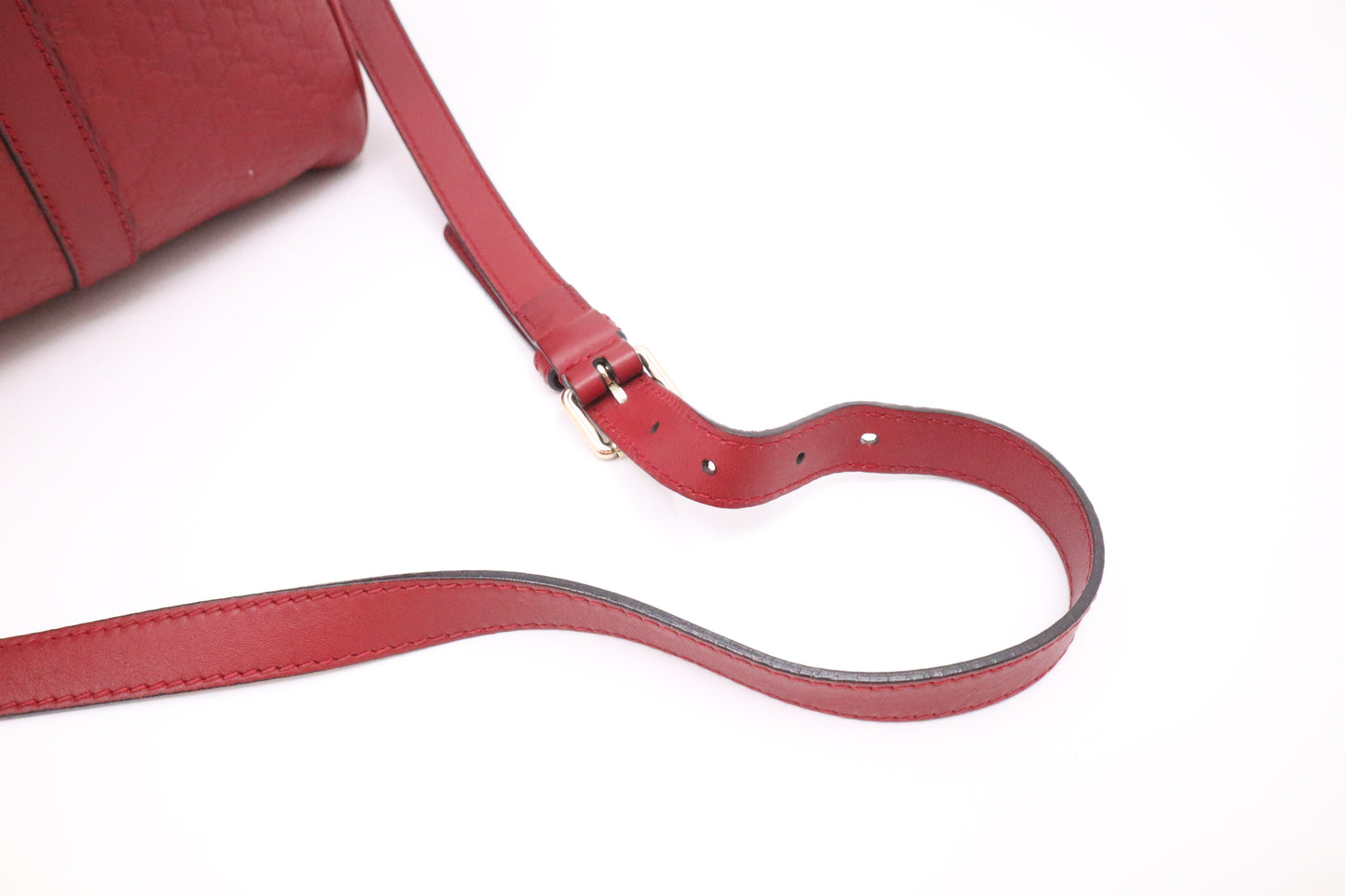 Gucci Boston Bag in Red Micro Guccissima Leather