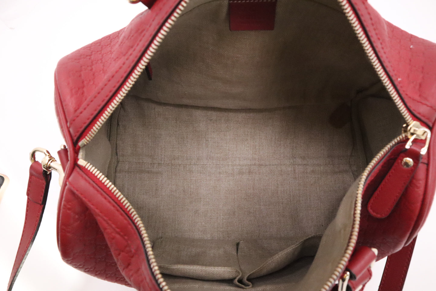 Gucci Boston Bag in Red Micro Guccissima Leather