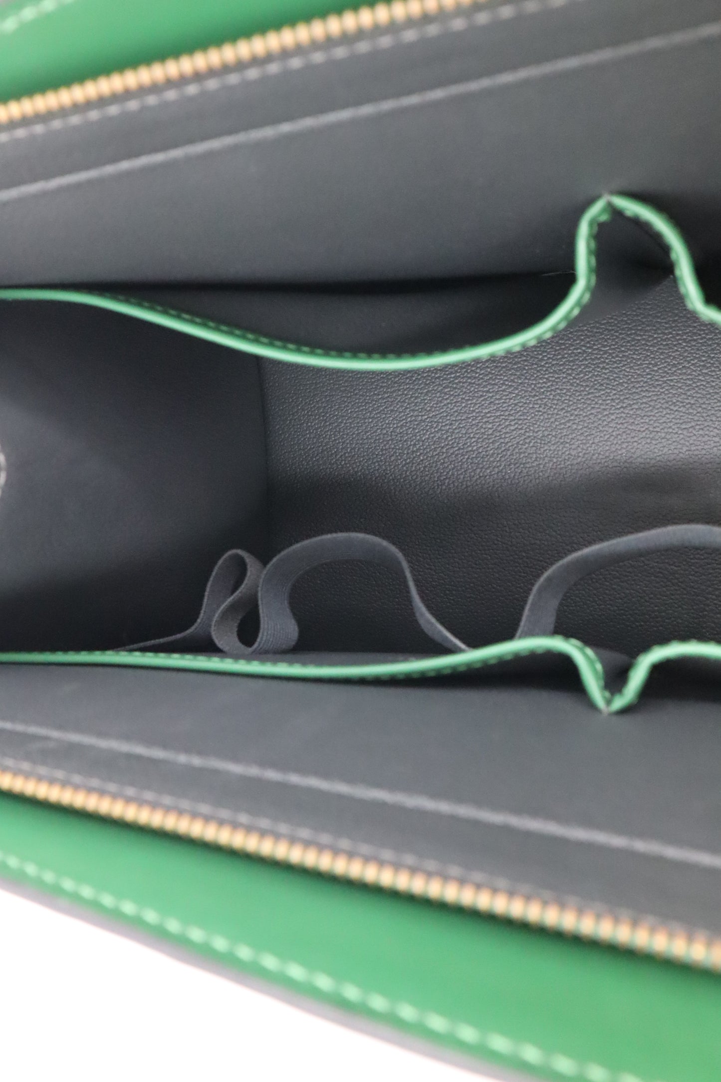 Louis Vuitton Riviera in Green Epi Leather