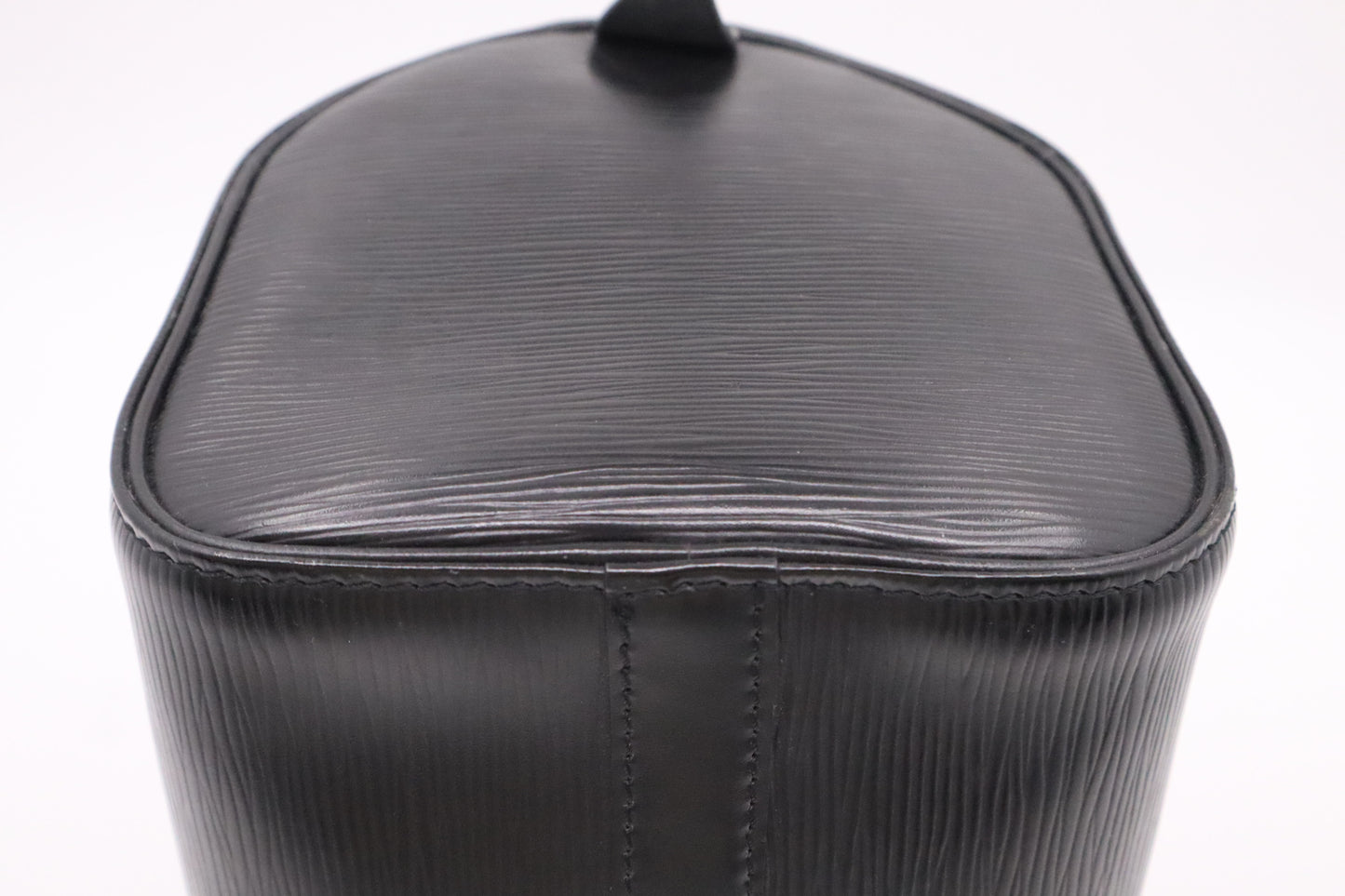 Louis Vuitton Speedy 25 in Black Epi Leather