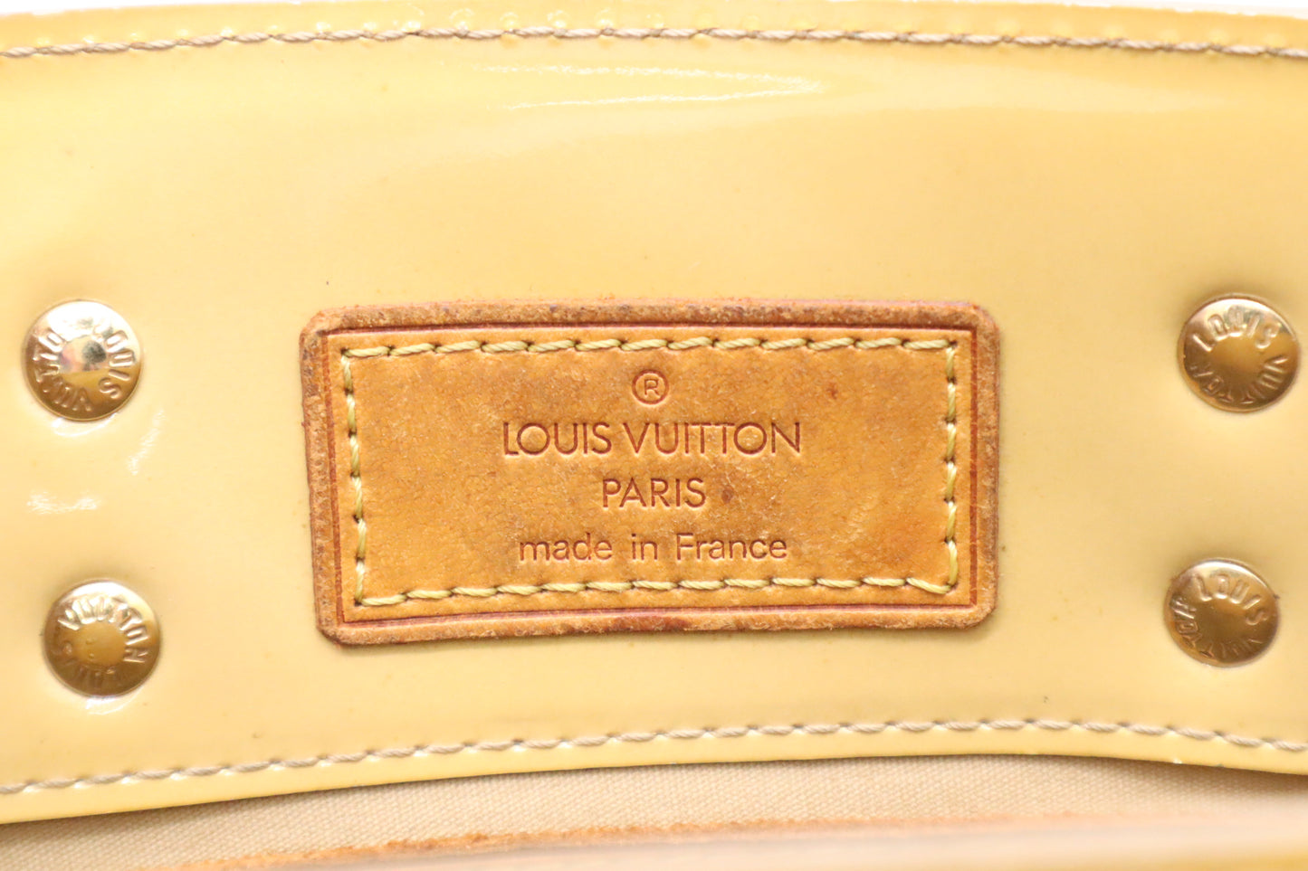 Louis Vuitton Reade PM in Vert Impression Vernis