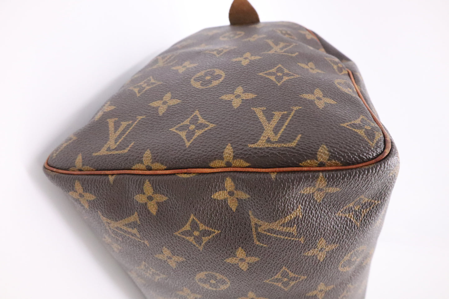 Louis Vuitton Speedy 30 in Monogram Canvas
