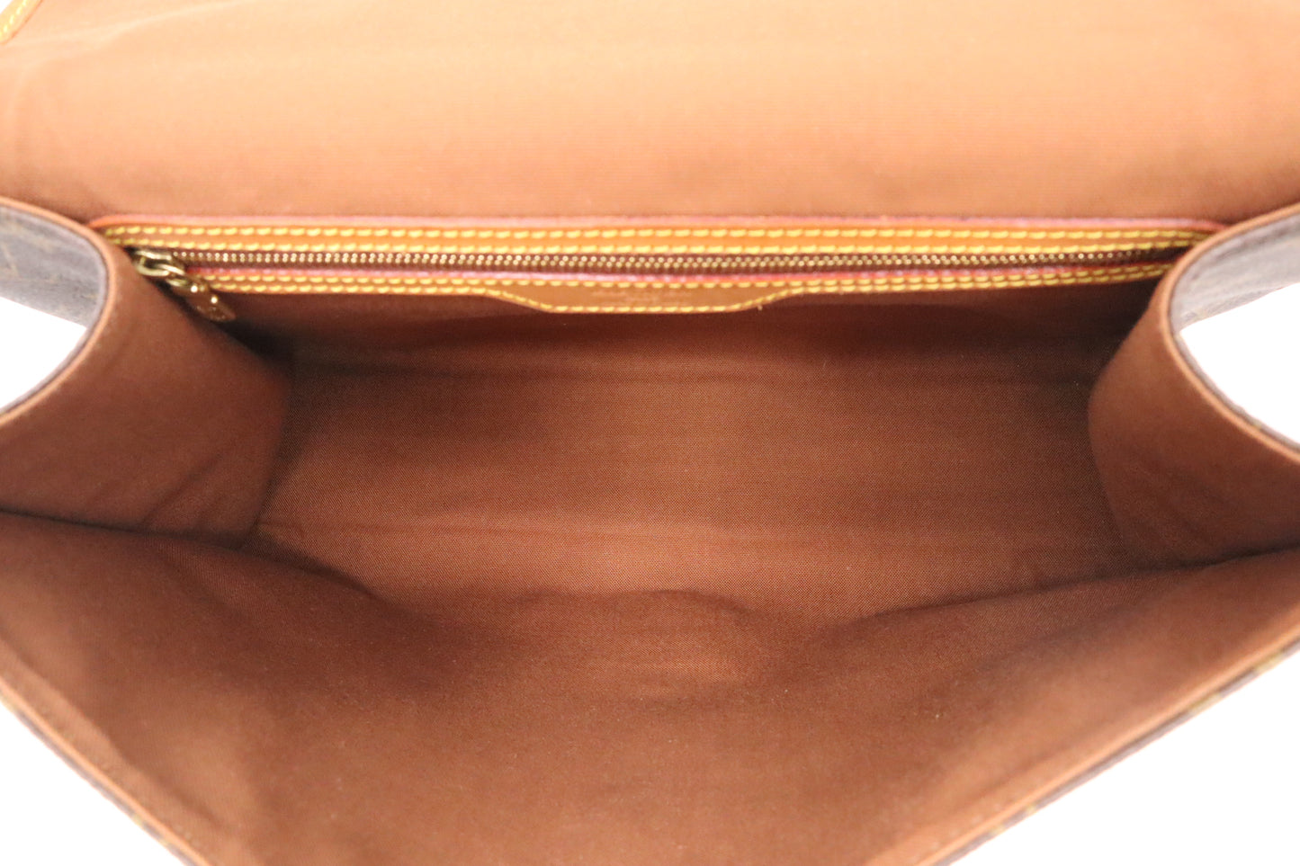 Louis Vuitton Bel Air GM in Monogram Canvas