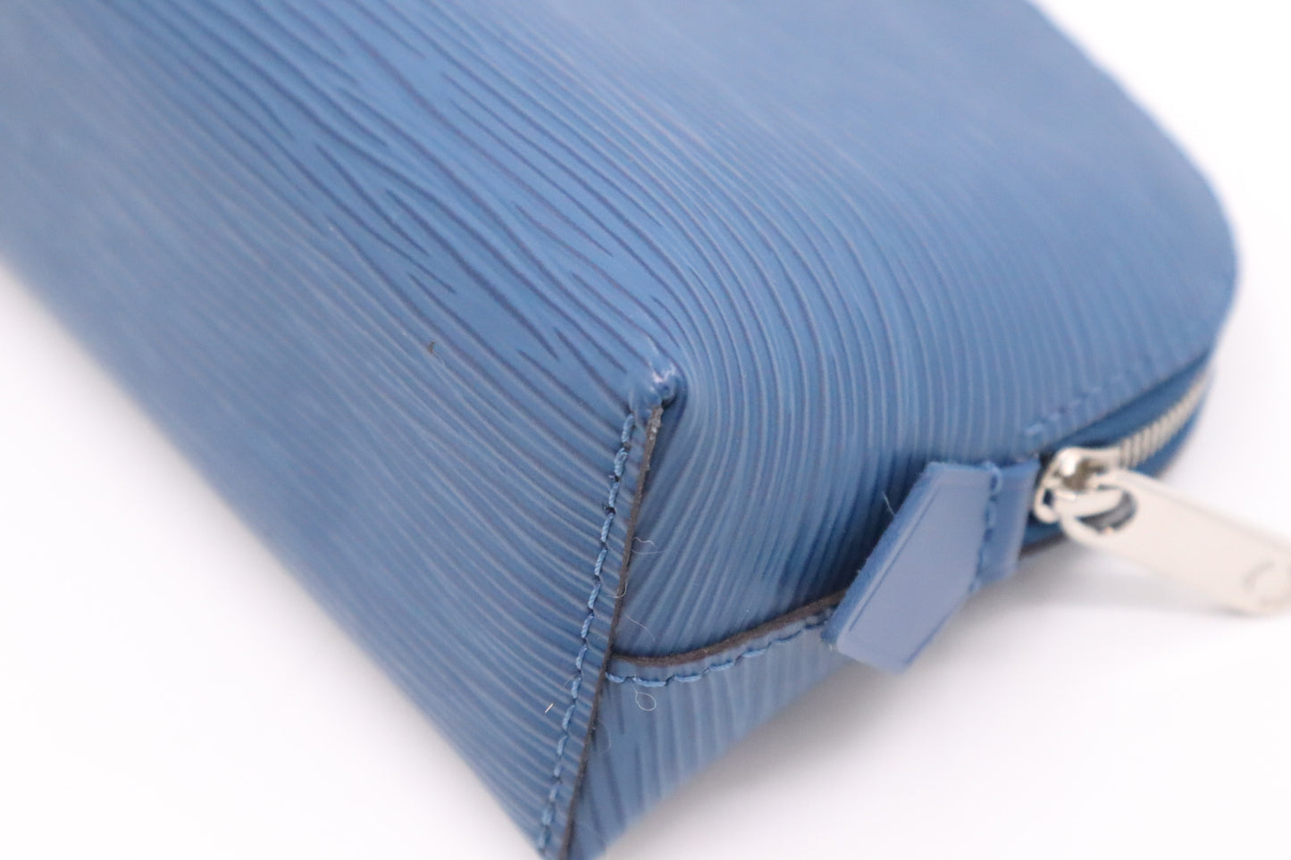 Louis Vuitton Pochette Cosmetique in Epi Blue Leather