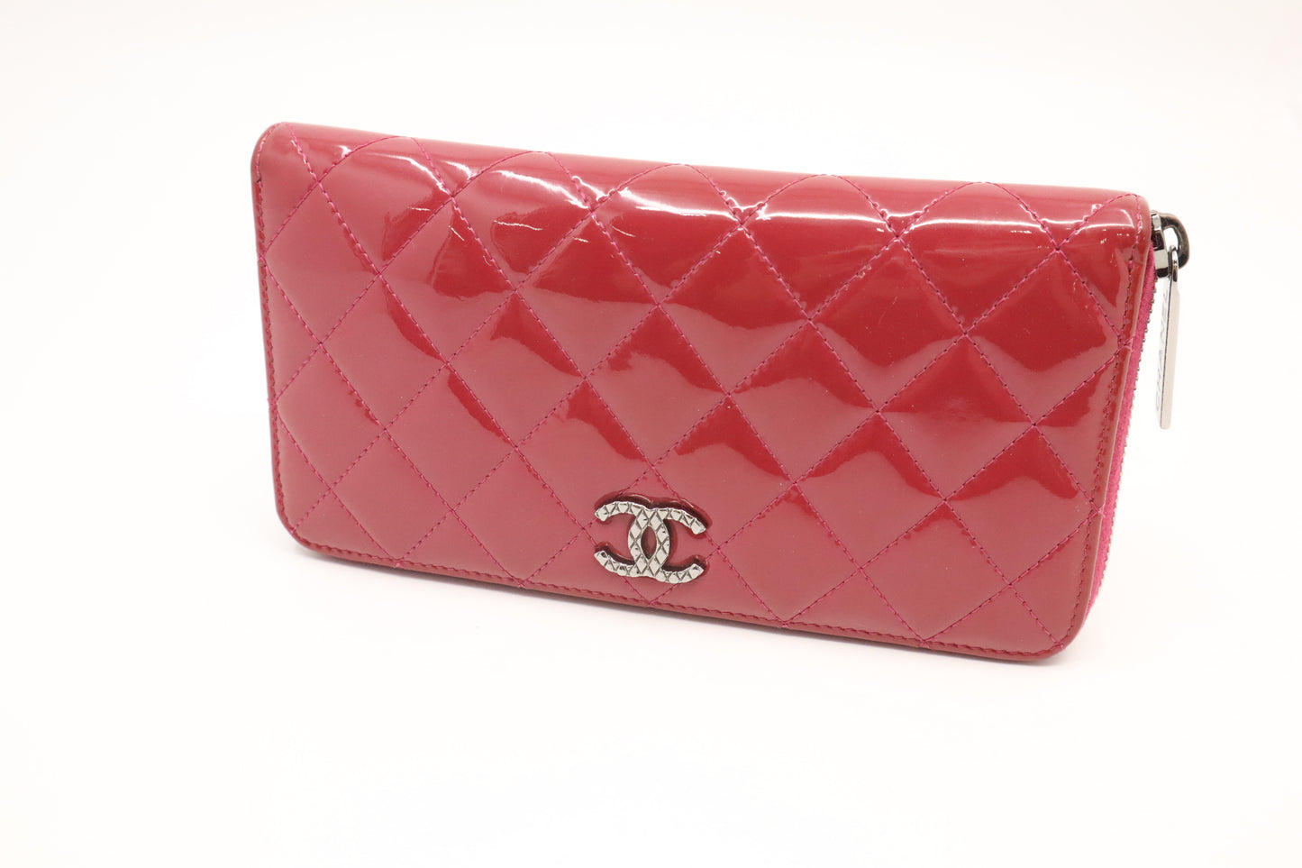 Chanel Zippy Wallet in Pink Quilted Patent Leather