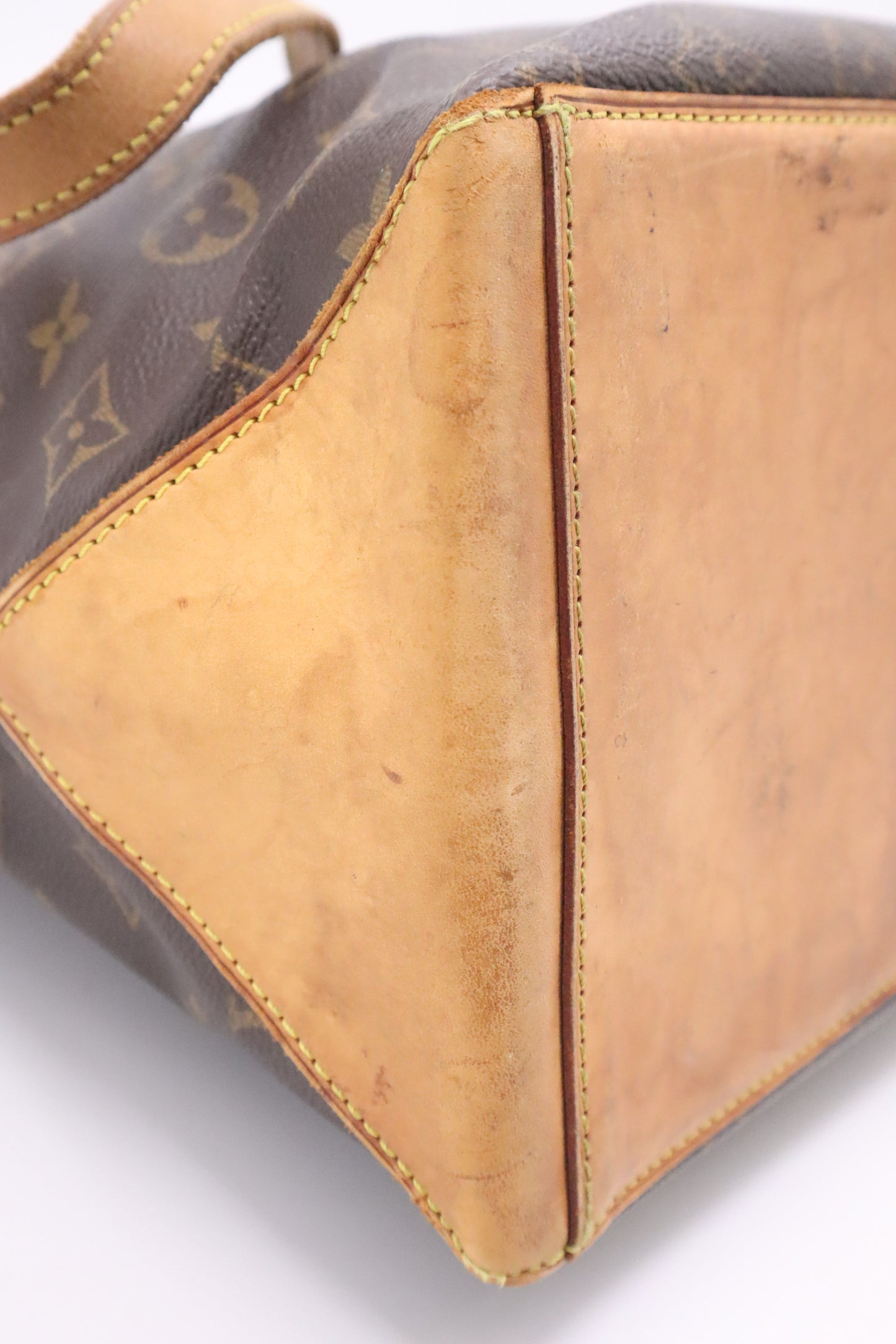 Louis Vuitton Cabas Mezzo in Monogram Canvas