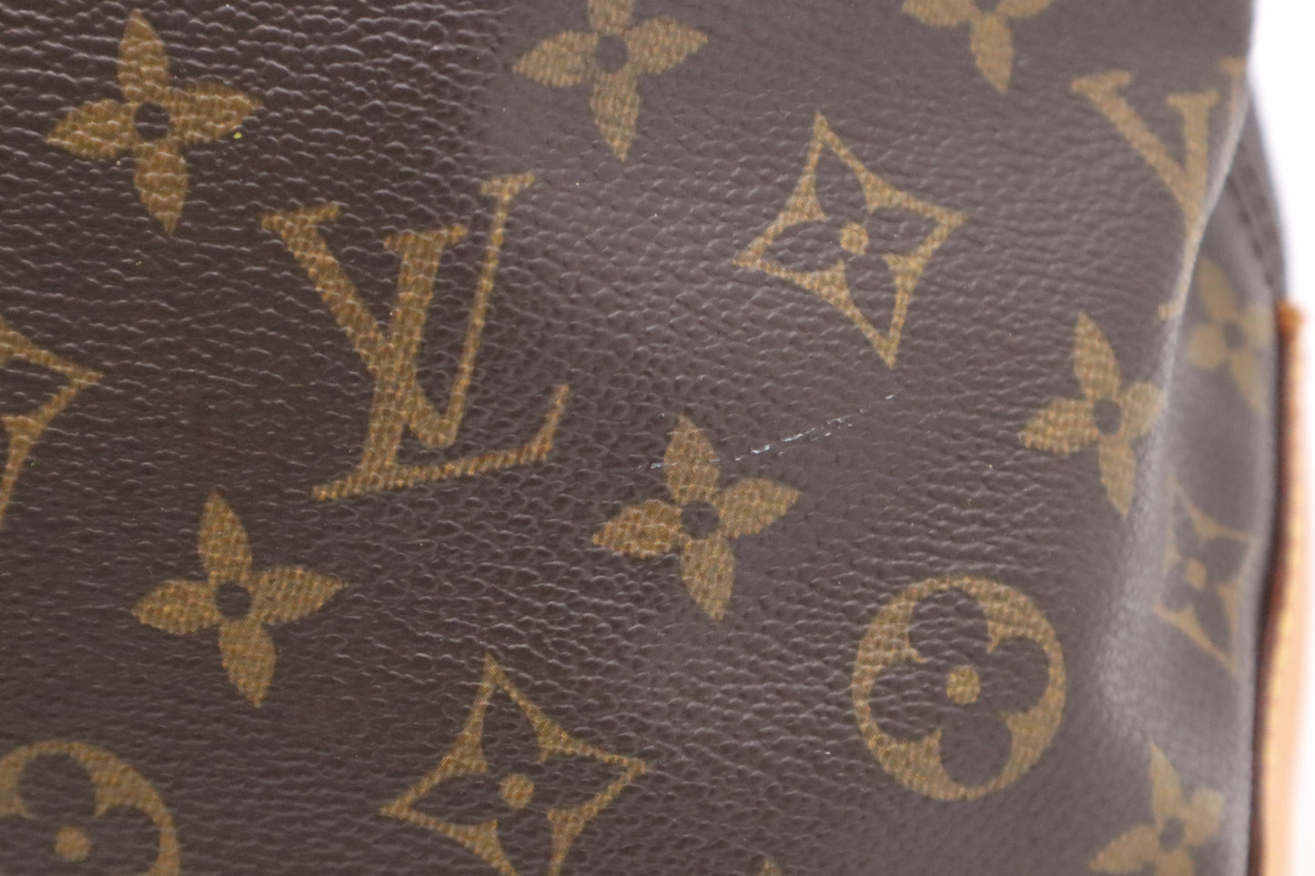 Louis Vuitton Cabas Mezzo in Monogram Canvas