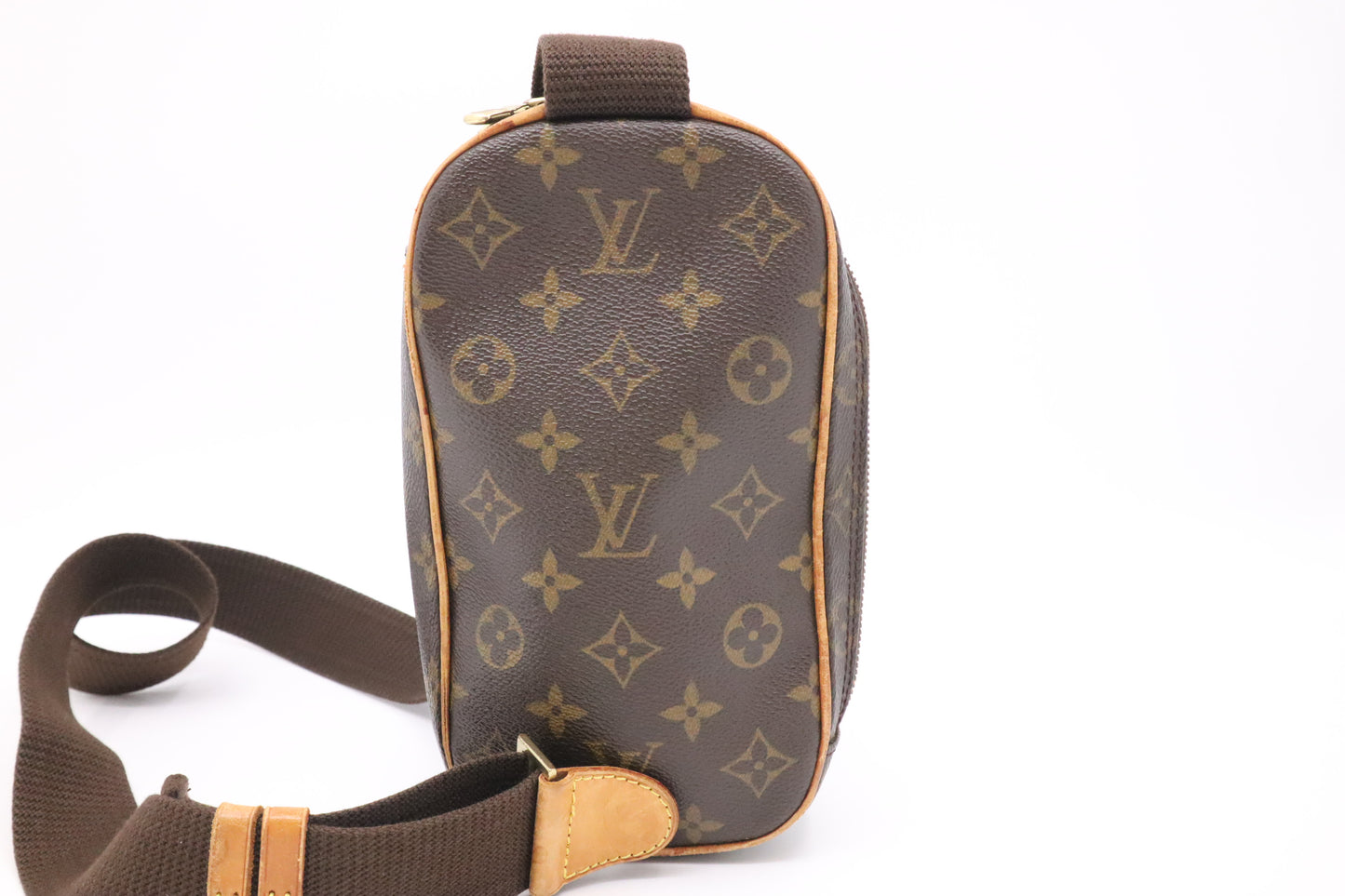 Louis Vuitton Pochette Gange in Monogram Canvas