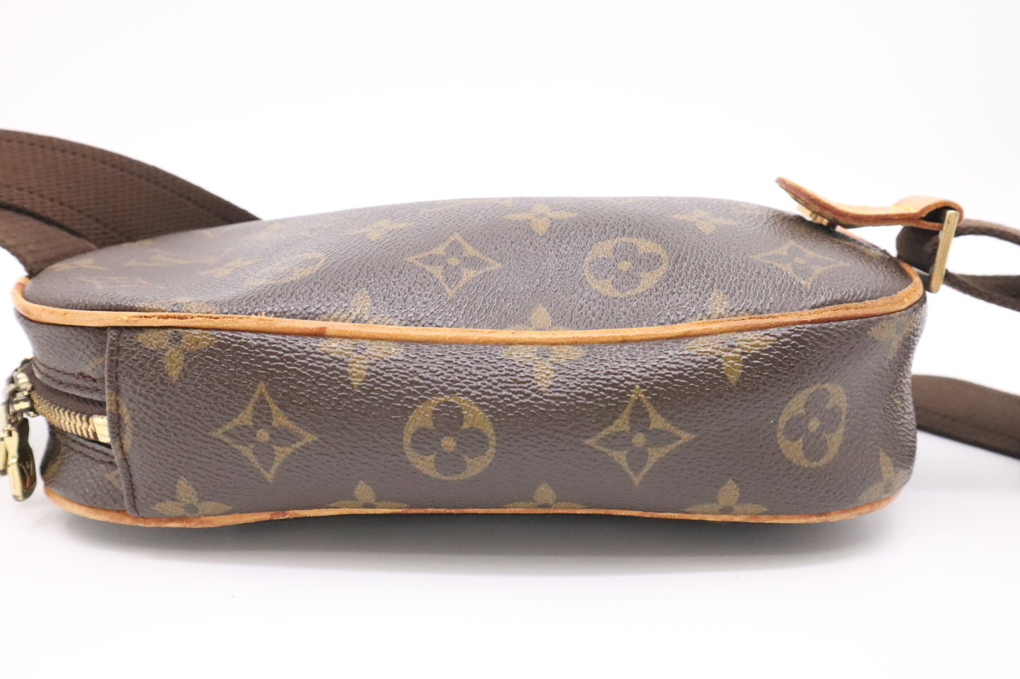 Louis Vuitton Pochette Gange in Monogram Canvas