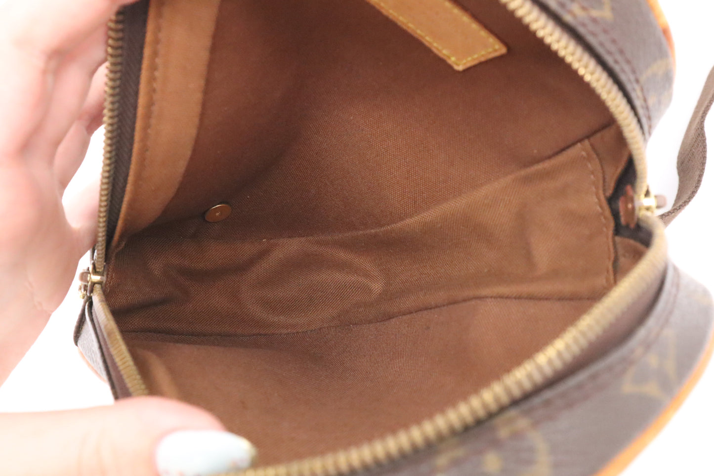 Louis Vuitton Pochette Gange in Monogram Canvas