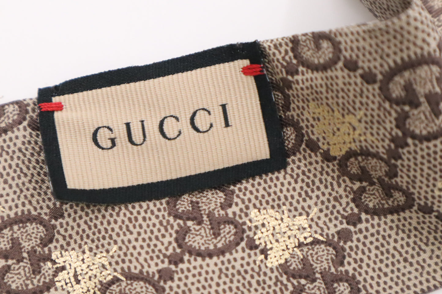 Gucci Bee Twilly in GG Silk