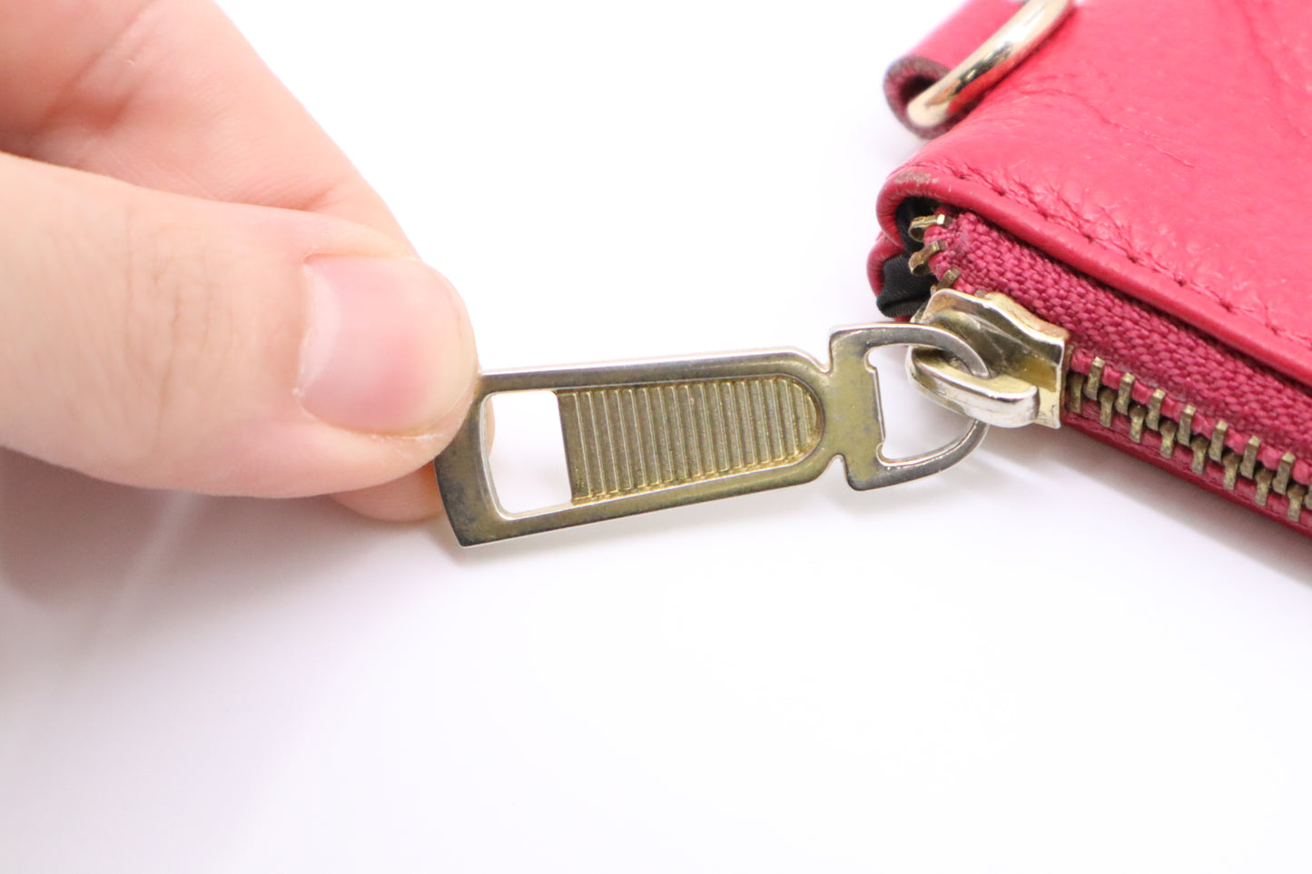 YSL Saint Laurent Pink Pouch in Pink Leather