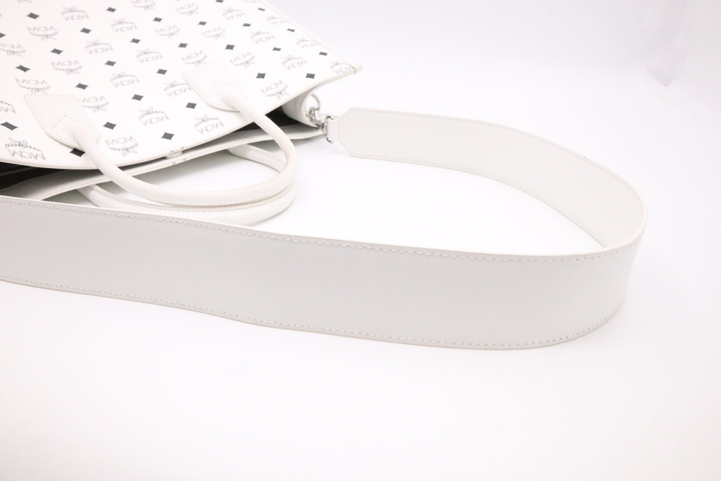 MCM Tote in White Visetos Canvas