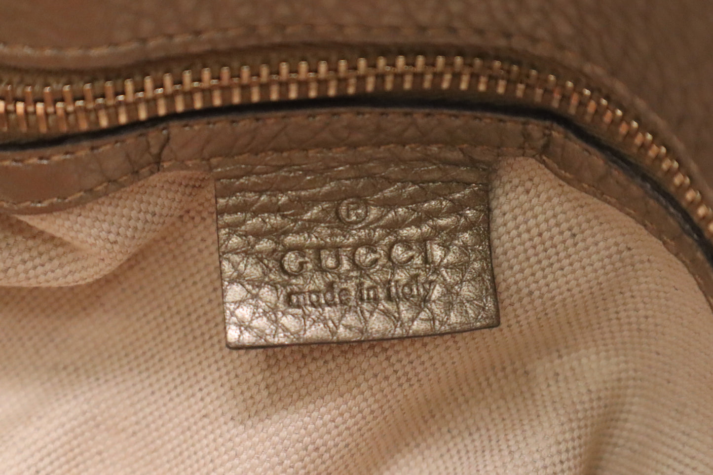 Gucci Bamboo Shopper Boston Bag in Metallic Beige Leather