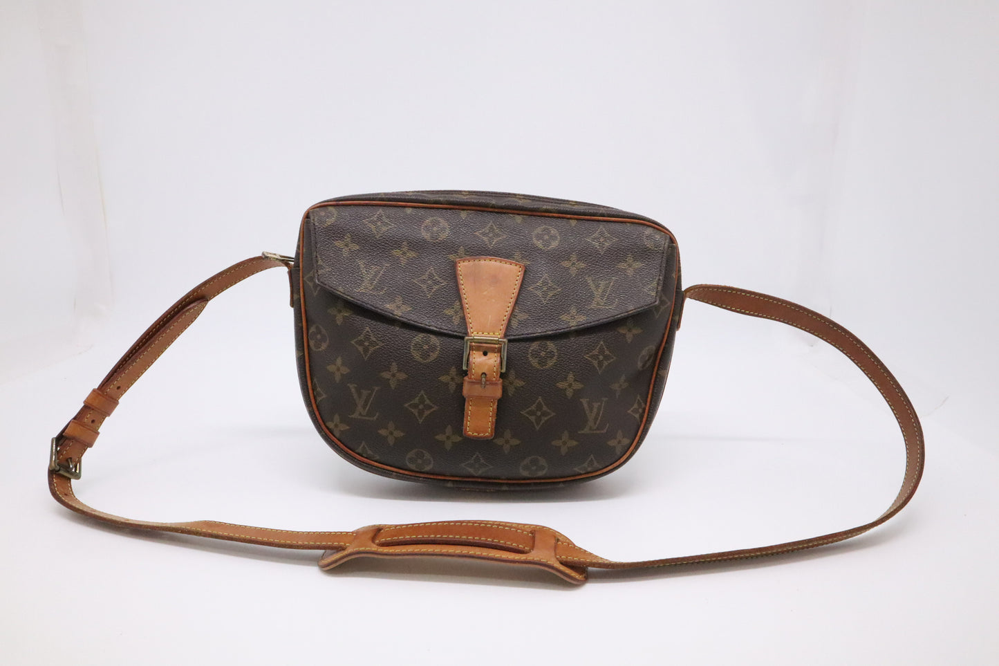 Louis Vuitton Jeune Fille in Monogram Canvas