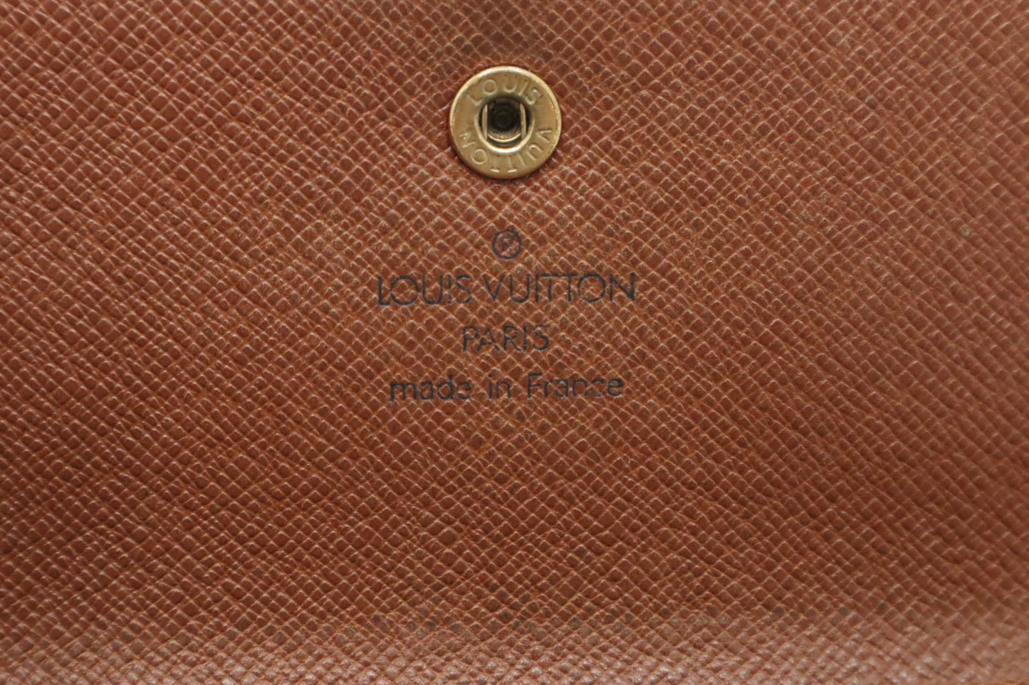 Louis Vuitton International Wallet in Monogram Canvas