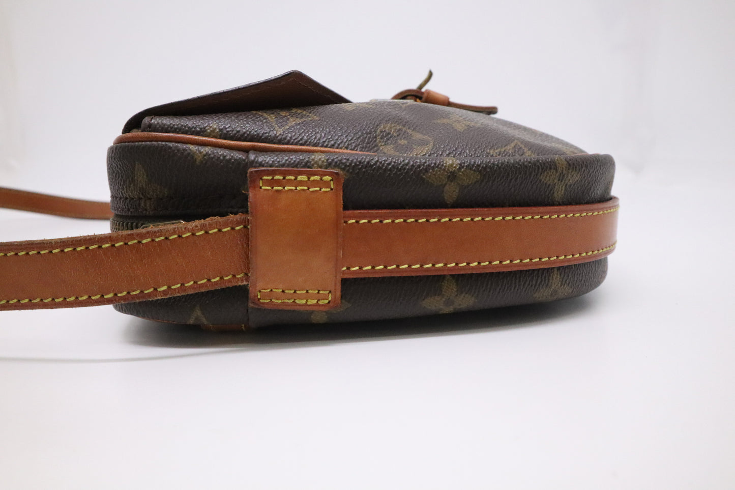 Louis Vuitton Jeune Fille in Monogram Canvas