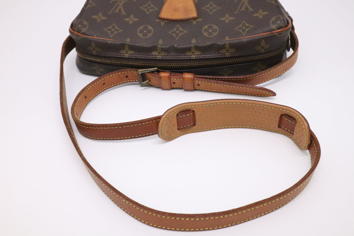 Louis Vuitton Jeune Fille in Monogram Canvas