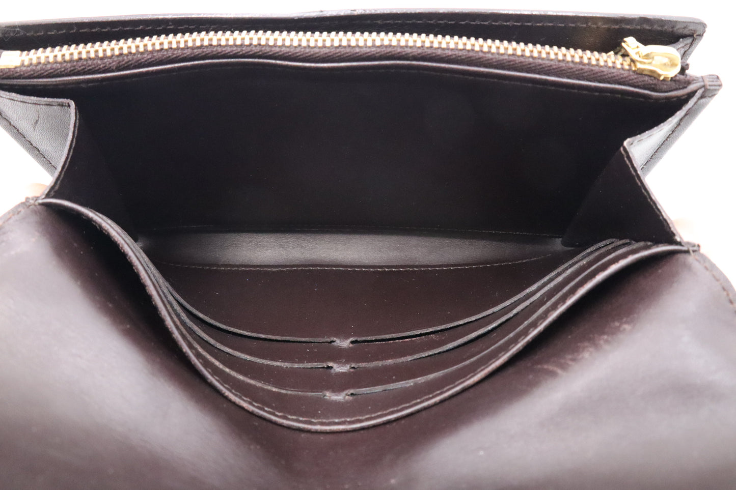 Louis Vuitton Sarah Wallet in Amarante Vernis Leather