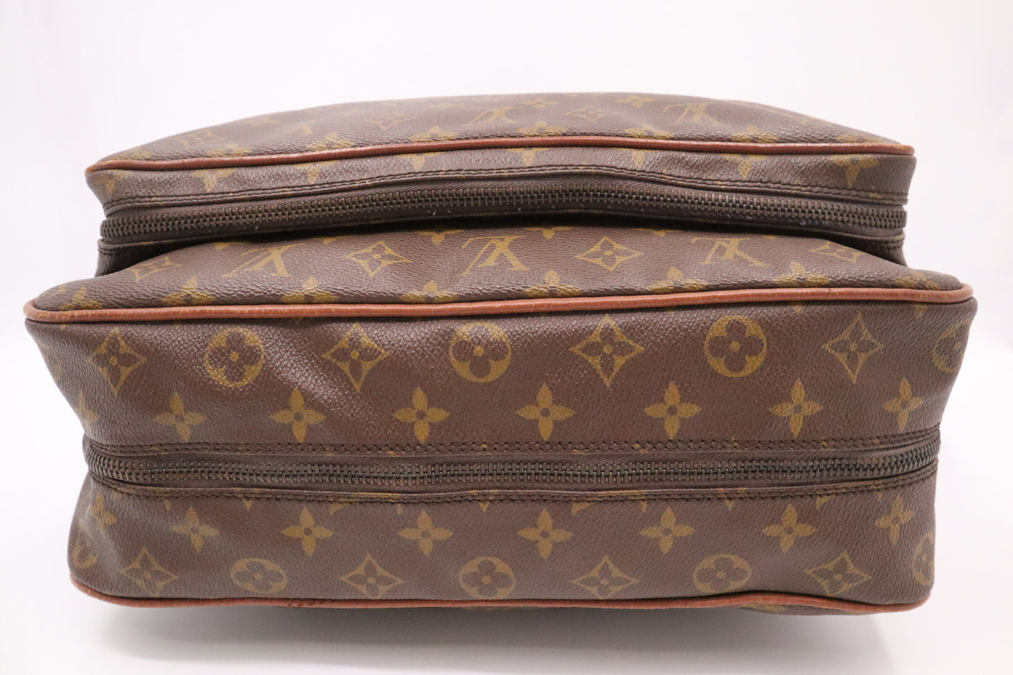Louis Vuitton Nile GM in Monogram Canvas