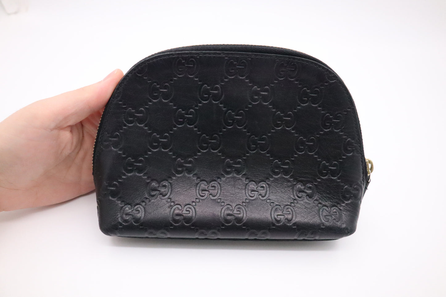 Gucci Pouch in Black Guccissima Leather