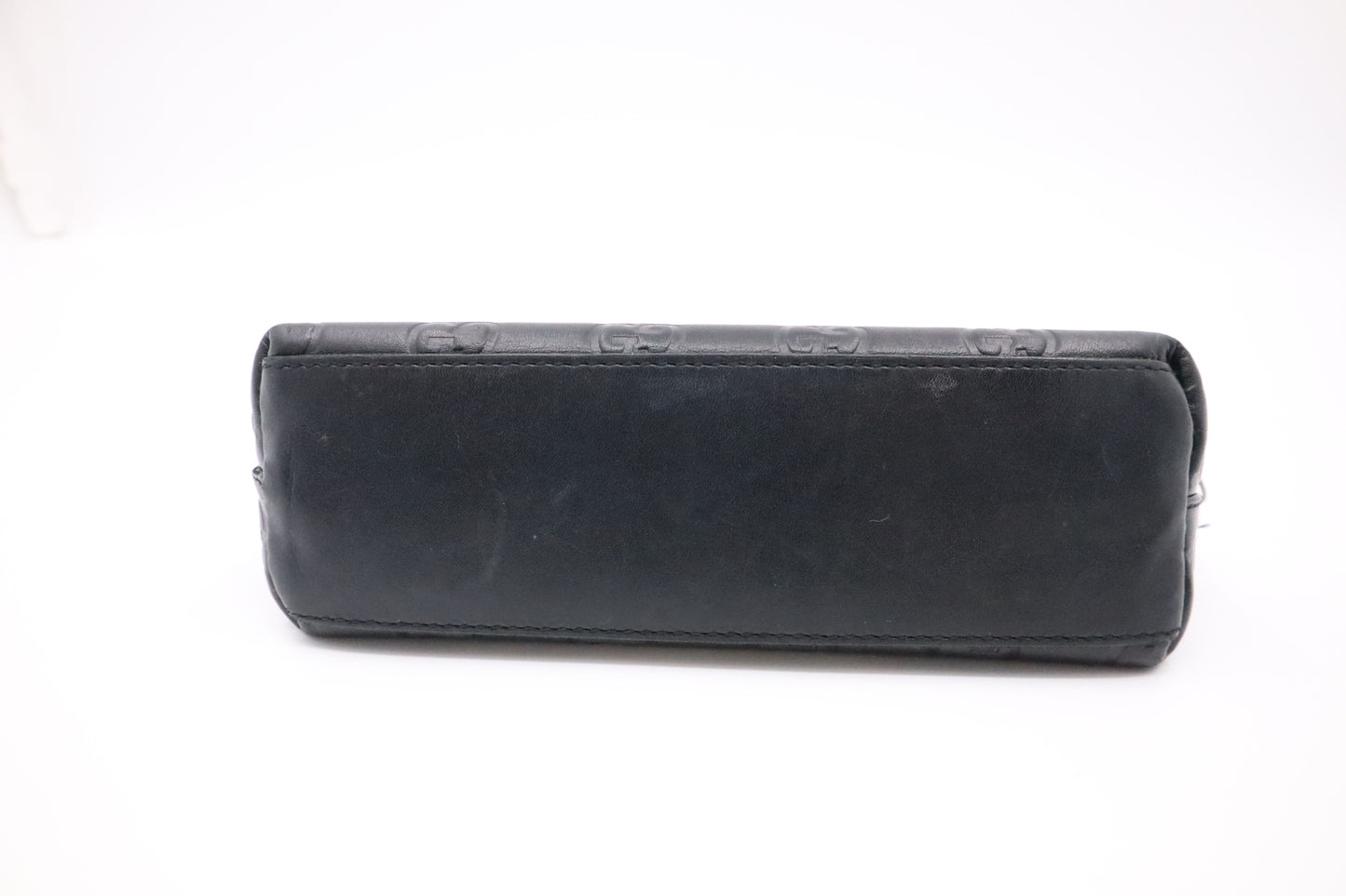 Gucci Pouch in Black Guccissima Leather