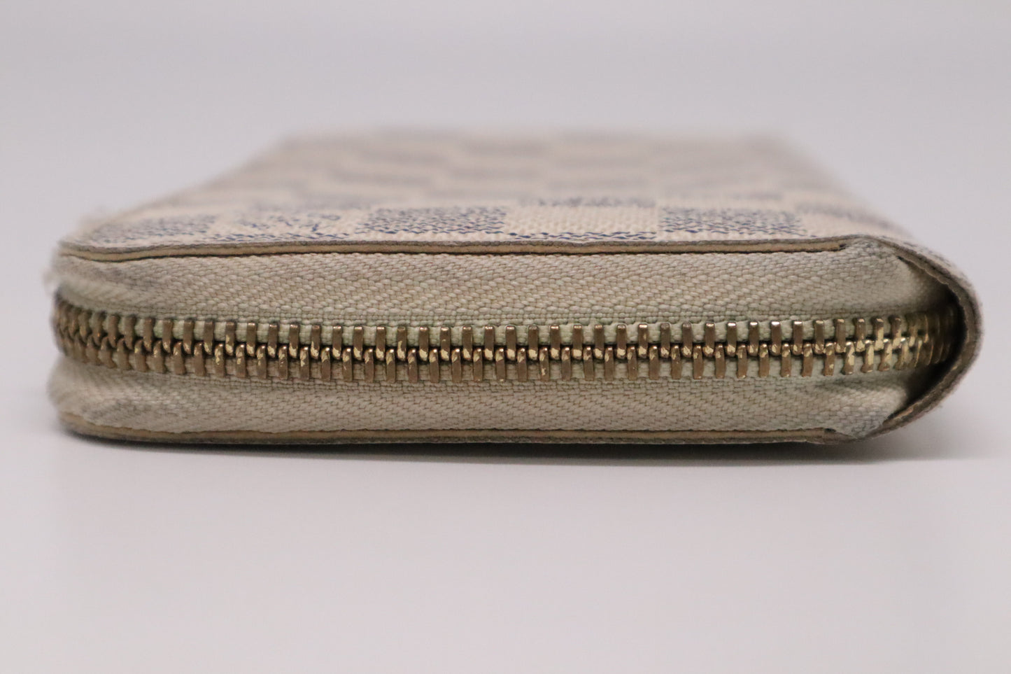 Louis Vuitton Long Zippy Wallet in Damiere Azur Canvas