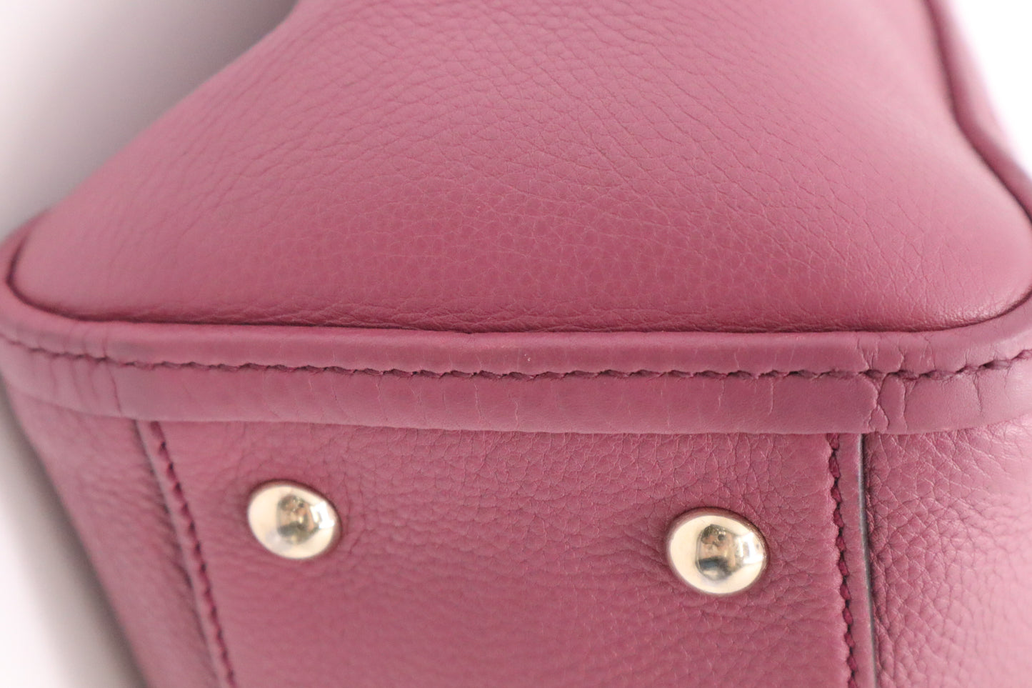 Gucci Soho Handbag in Purple Leather