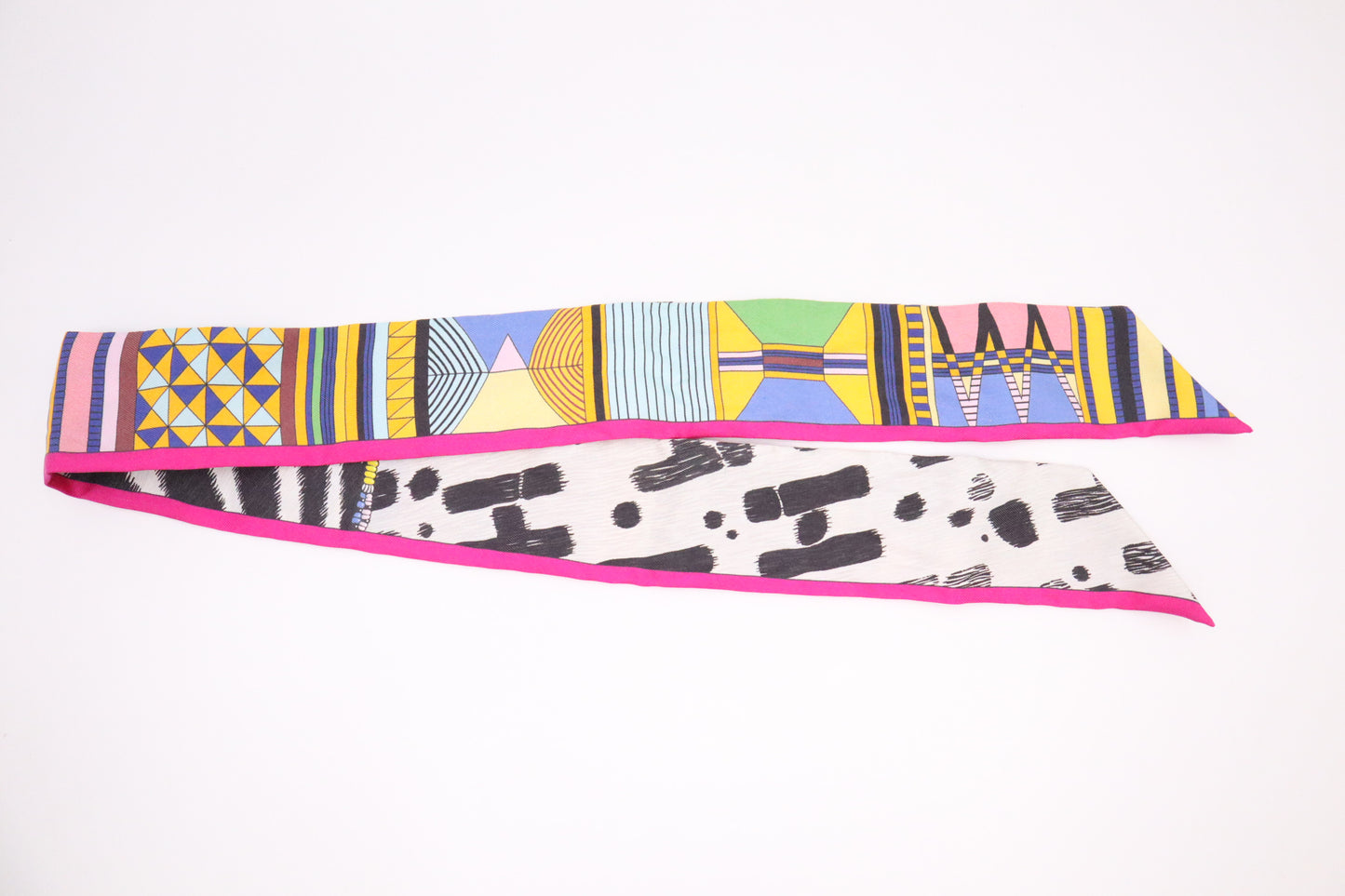 Hermes 'Pelages et Camouflage' Twilly in Fuchsia and White Silk