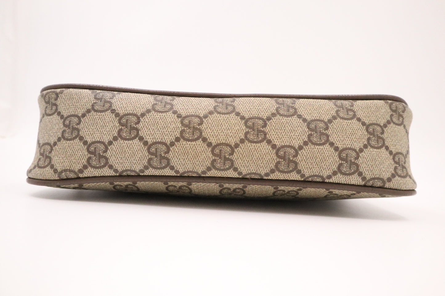 Gucci Shoulder Bag in GG Supreme Canvas