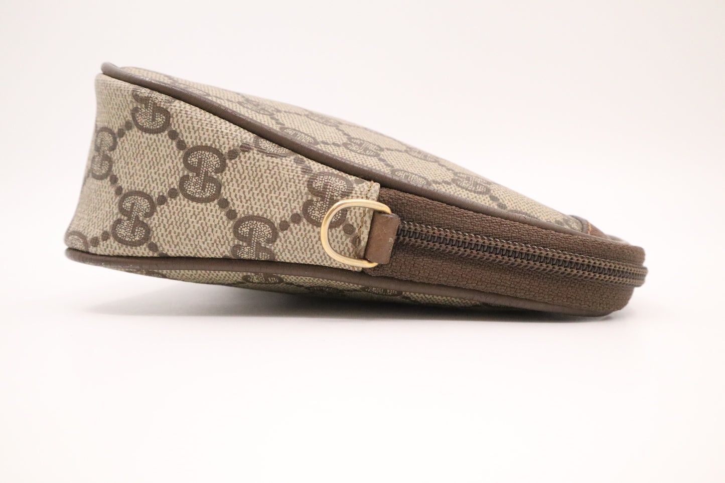 Gucci Shoulder Bag in GG Supreme Canvas