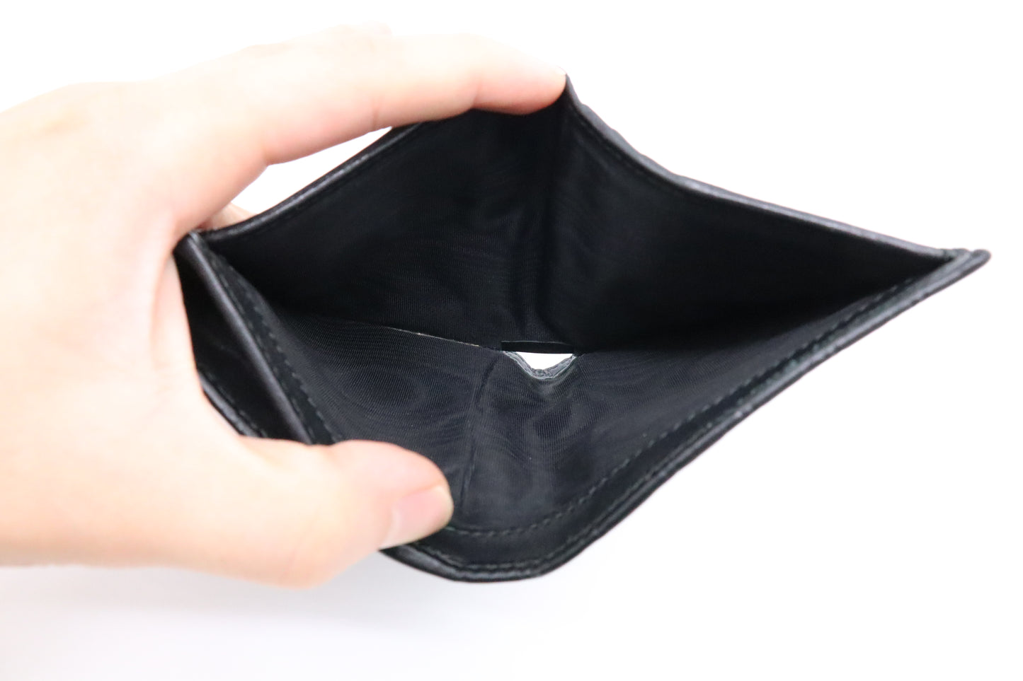 Gucci Compact Wallet in Black Micro Guccissima Leather