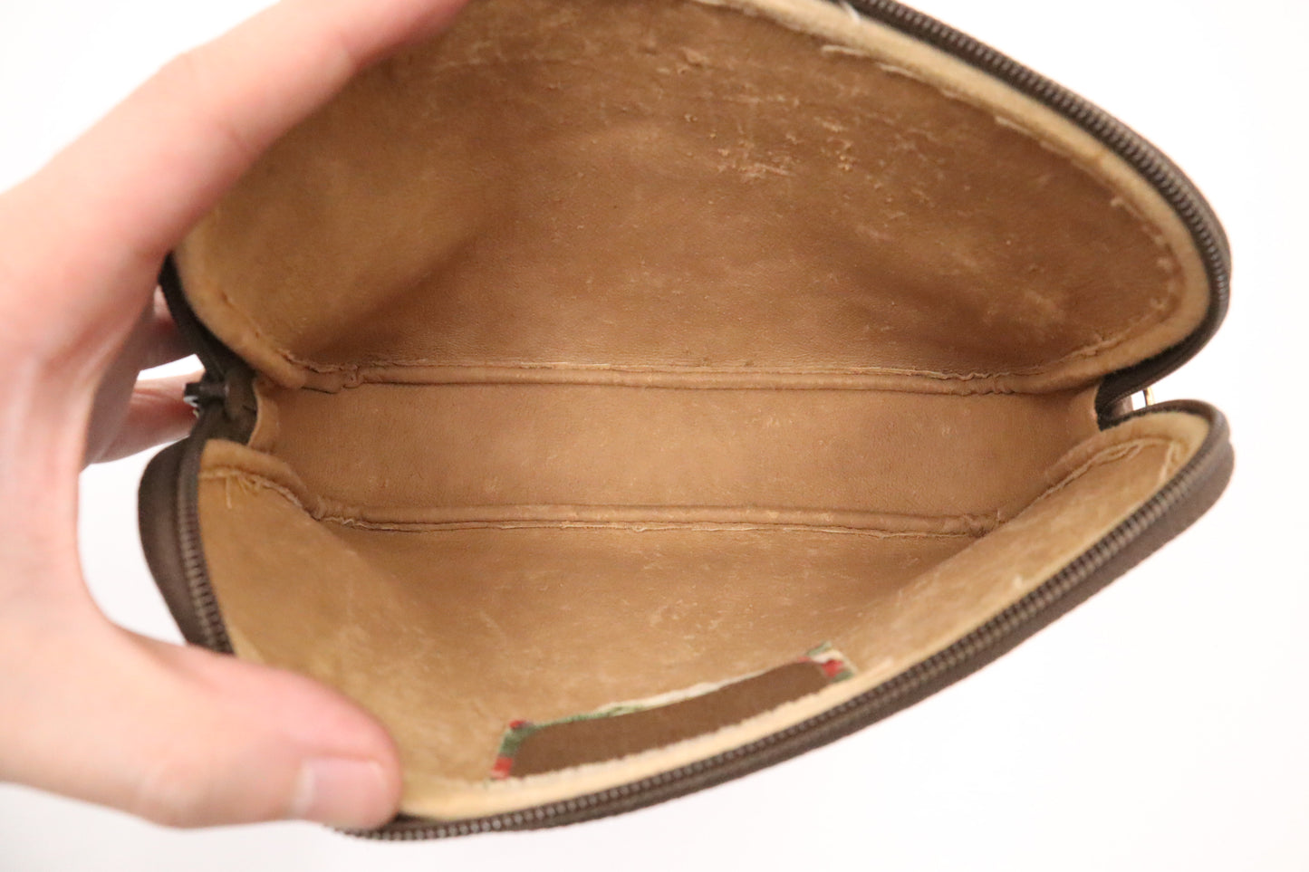 Gucci Shoulder Bag in GG Supreme Canvas