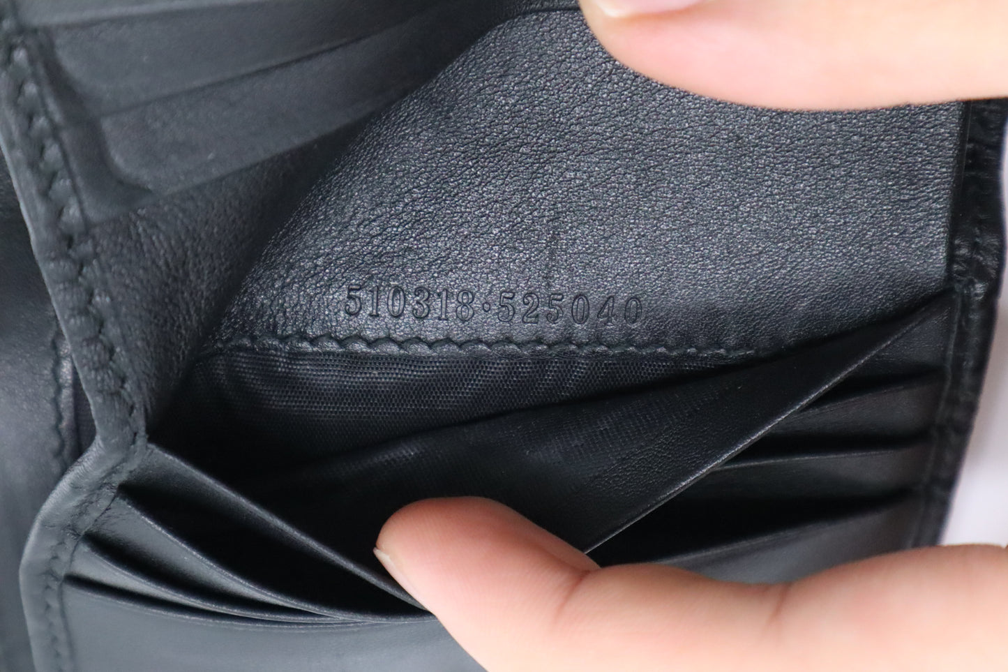 Gucci Compact Wallet in Black Micro Guccissima Leather
