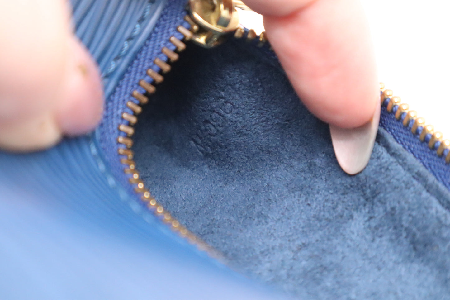 Louis Vuitton Papillon Pouch in Blue Epi Leather