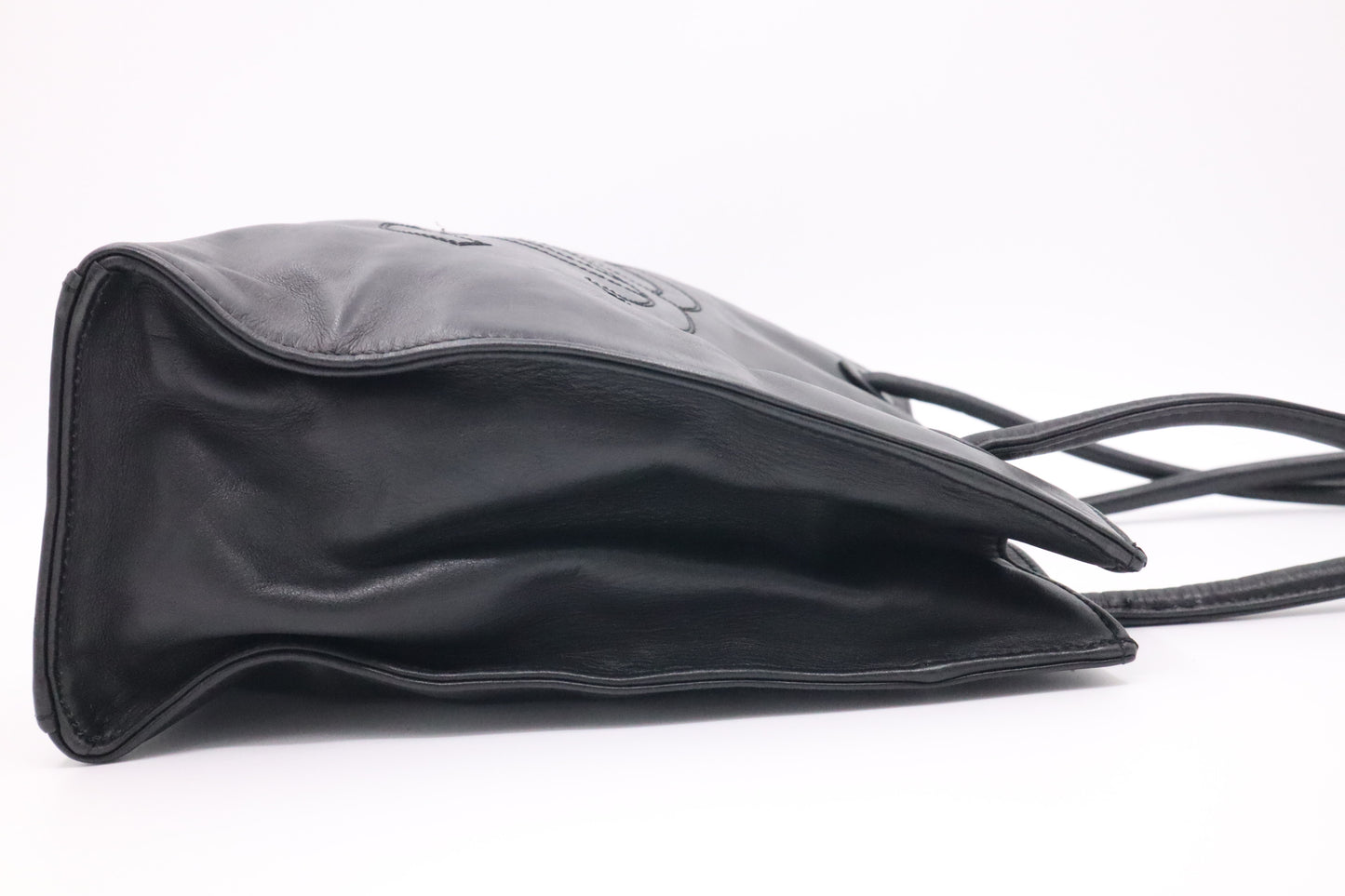 Chanel Tote in Black Leather