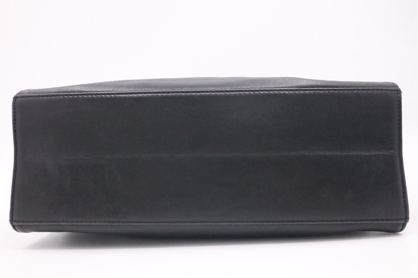Chanel Tote in Black Leather