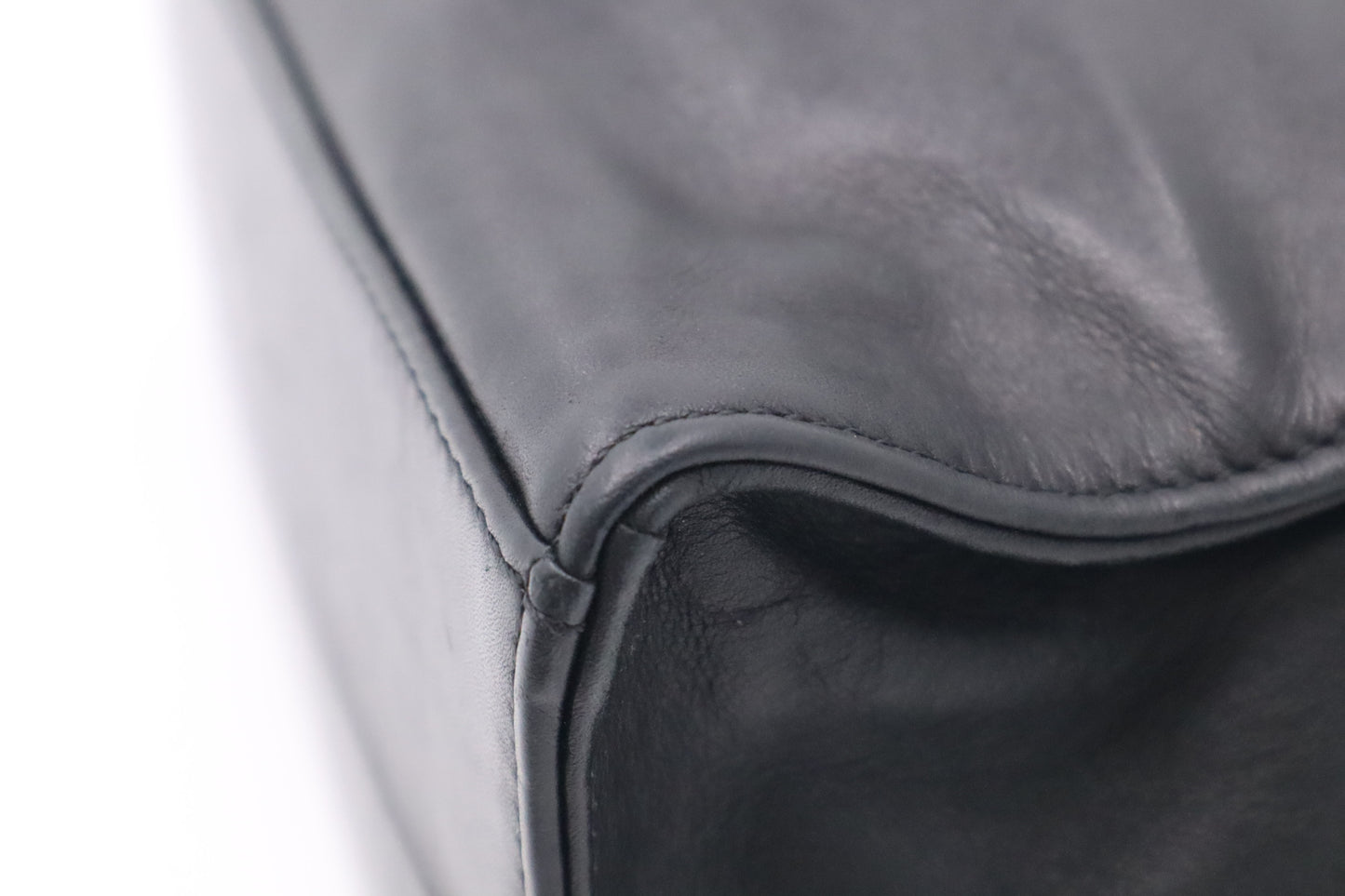 Chanel Tote in Black Leather