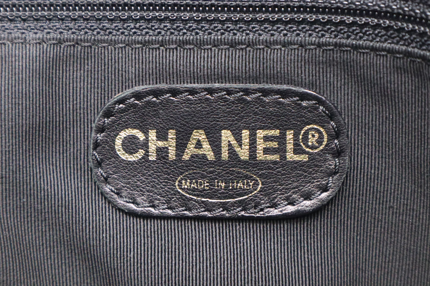 Chanel Tote in Black Leather