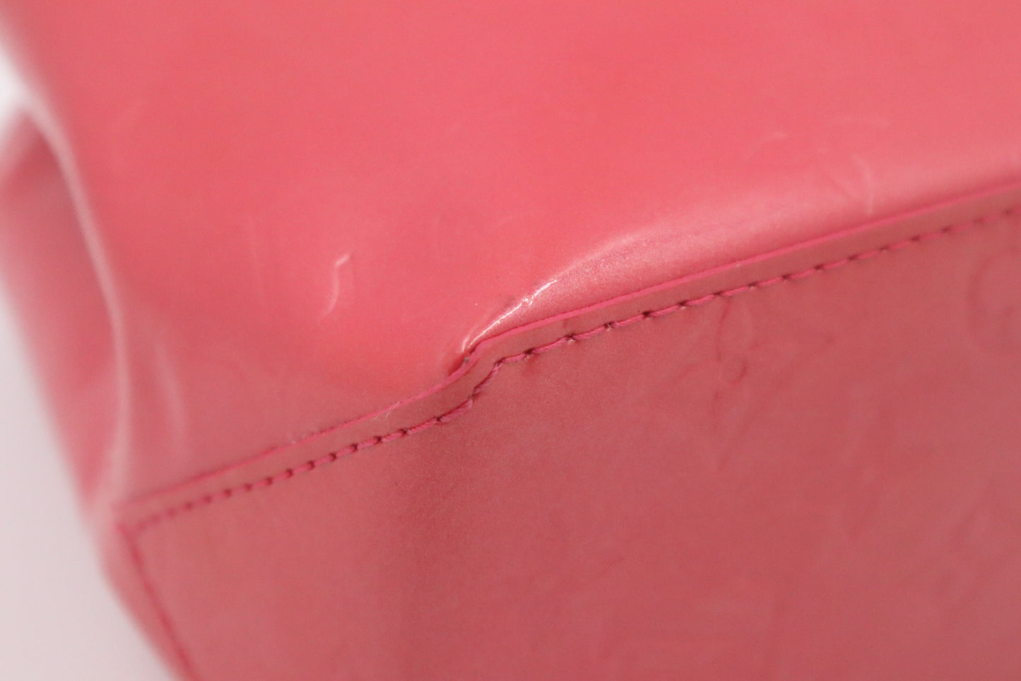 Louis Vuitton Reade PM in Framboise Vernis Leather