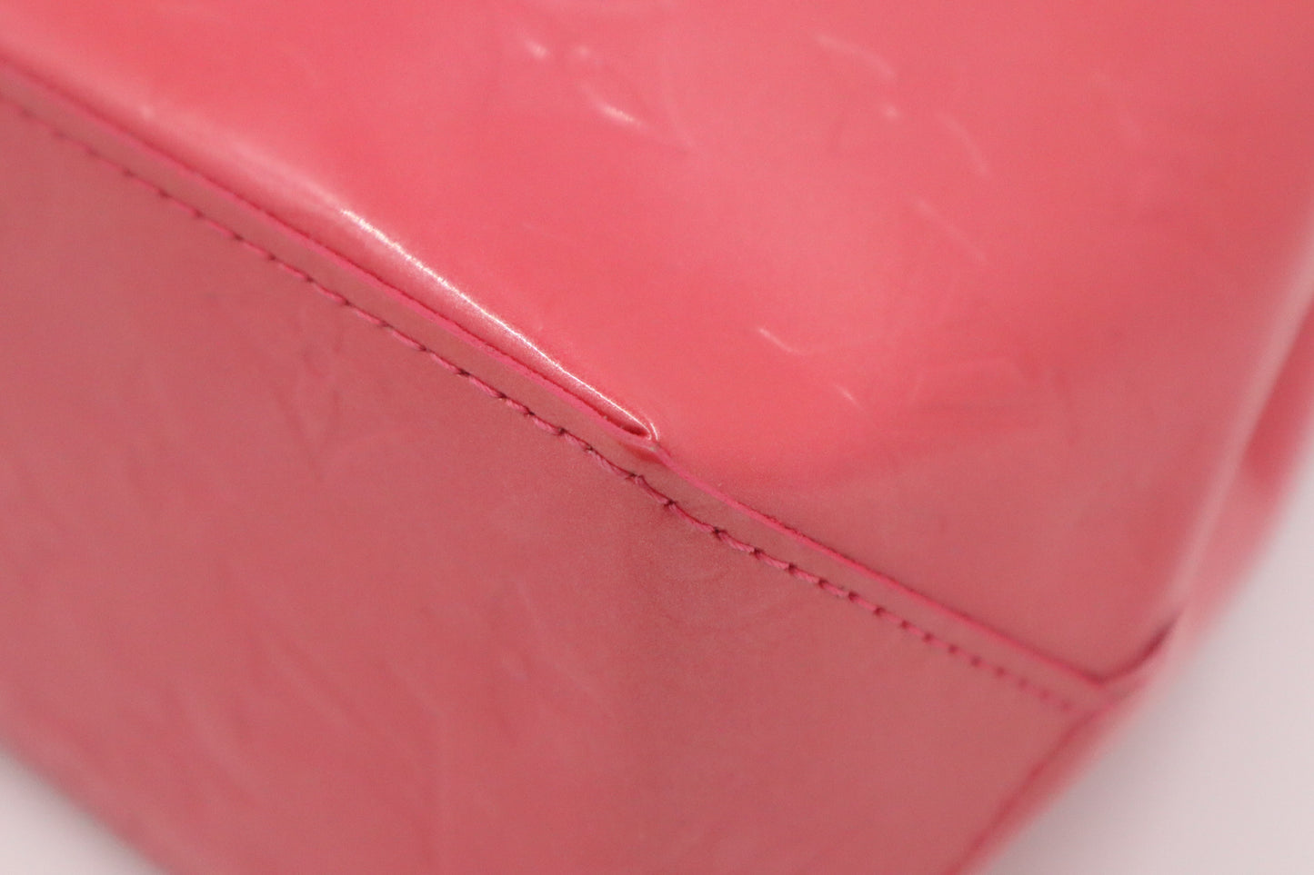 Louis Vuitton Reade PM in Framboise Vernis Leather