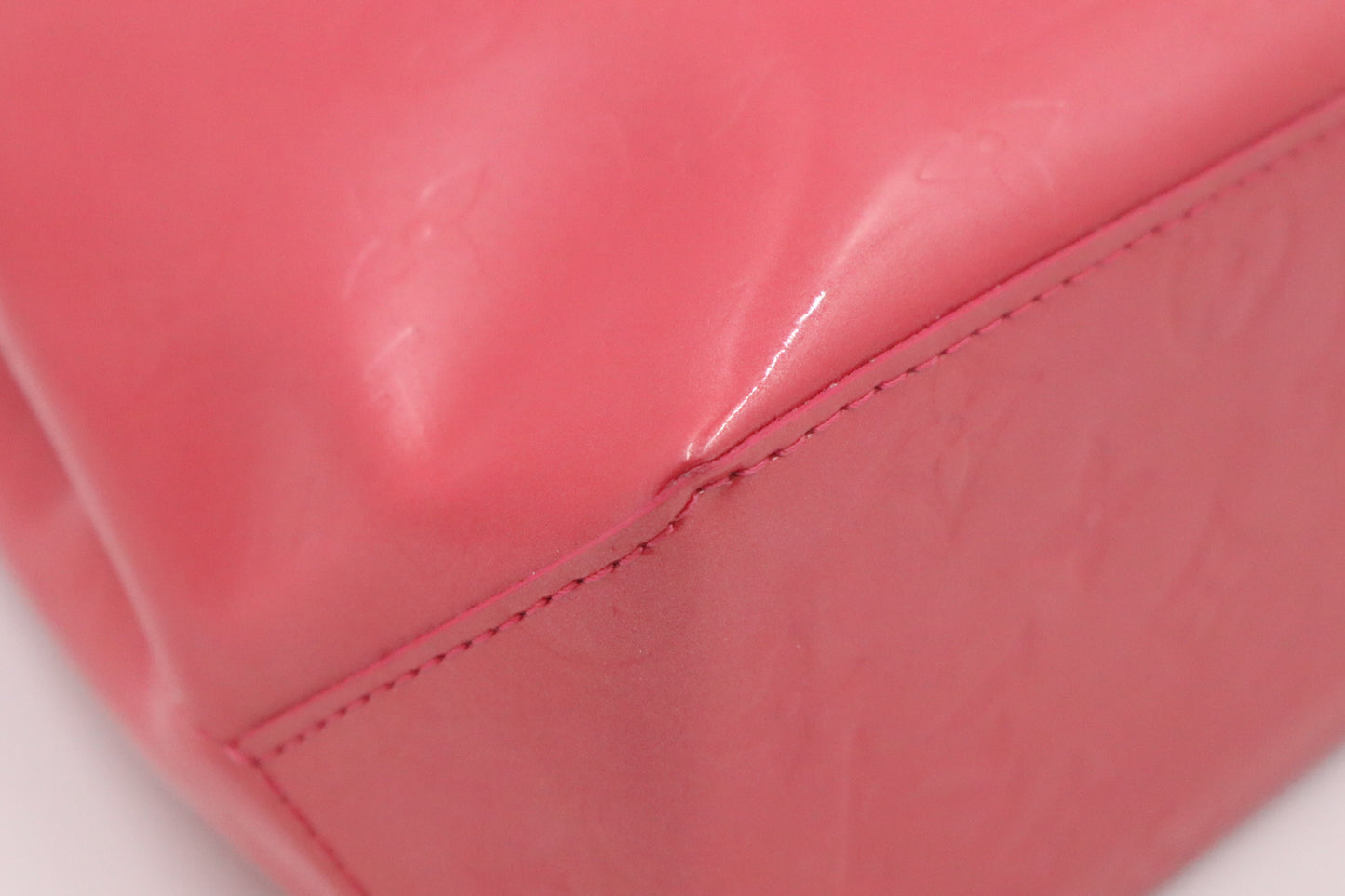 Louis Vuitton Reade PM in Framboise Vernis Leather