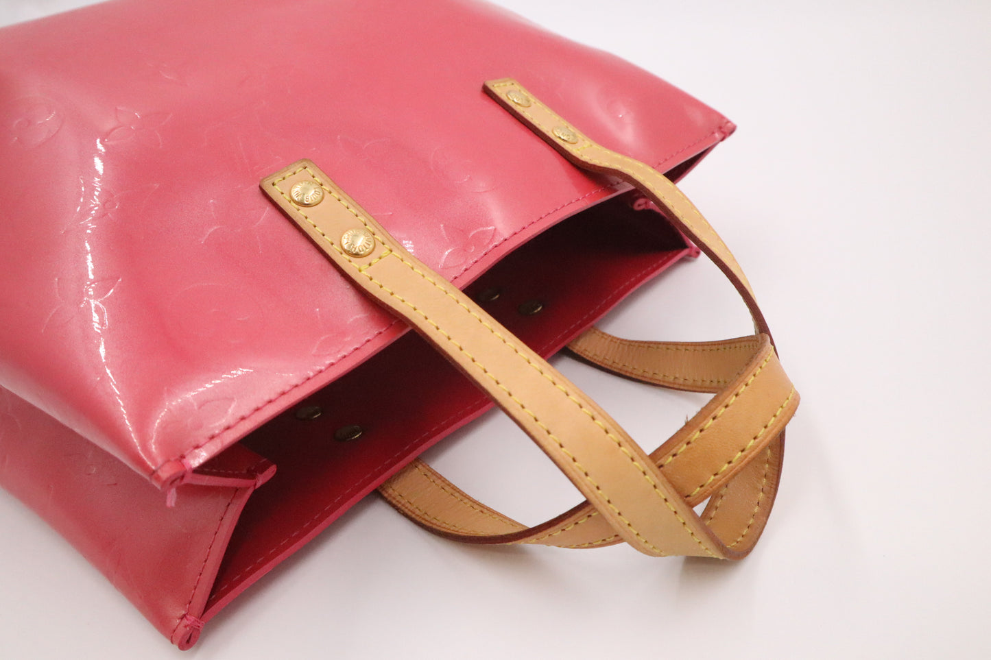 Louis Vuitton Reade PM in Framboise Vernis Leather