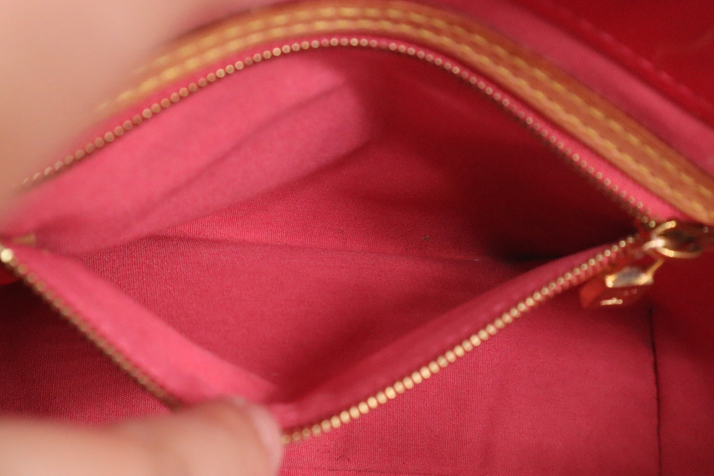 Louis Vuitton Reade PM in Framboise Vernis Leather