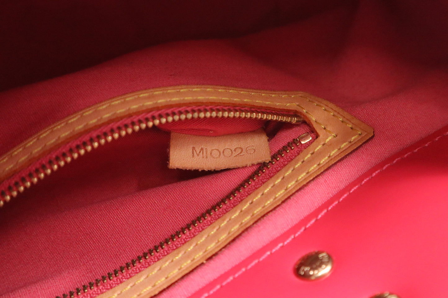 Louis Vuitton Reade PM in Framboise Vernis Leather