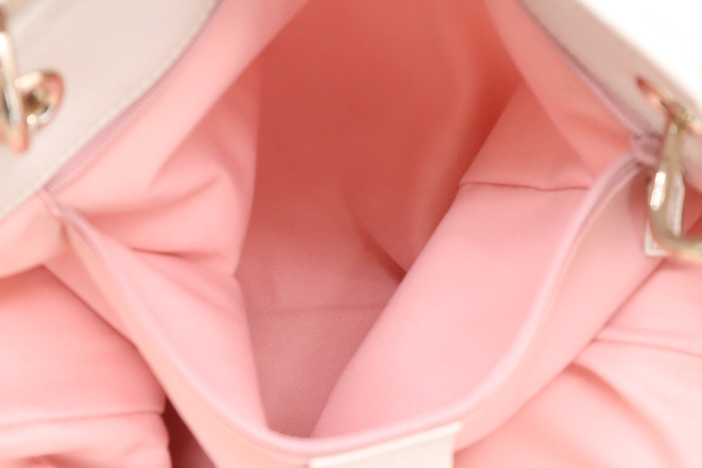 Gucci Tote Bag in Pink GG Canvas
