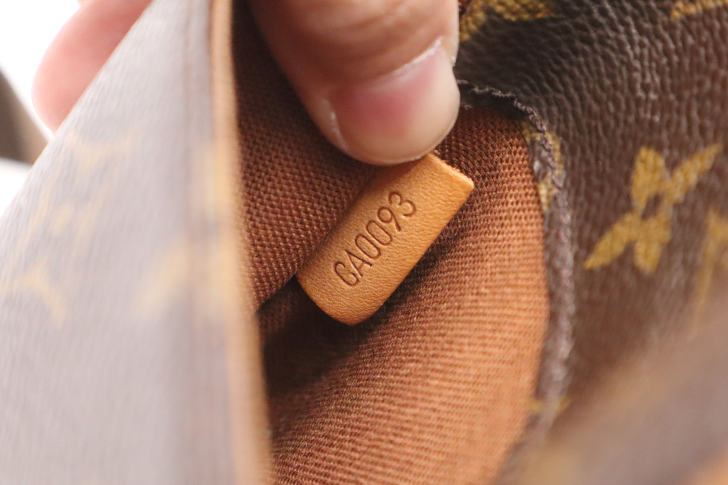 Louis Vuitton Pochette Gange in Monogram Canvas